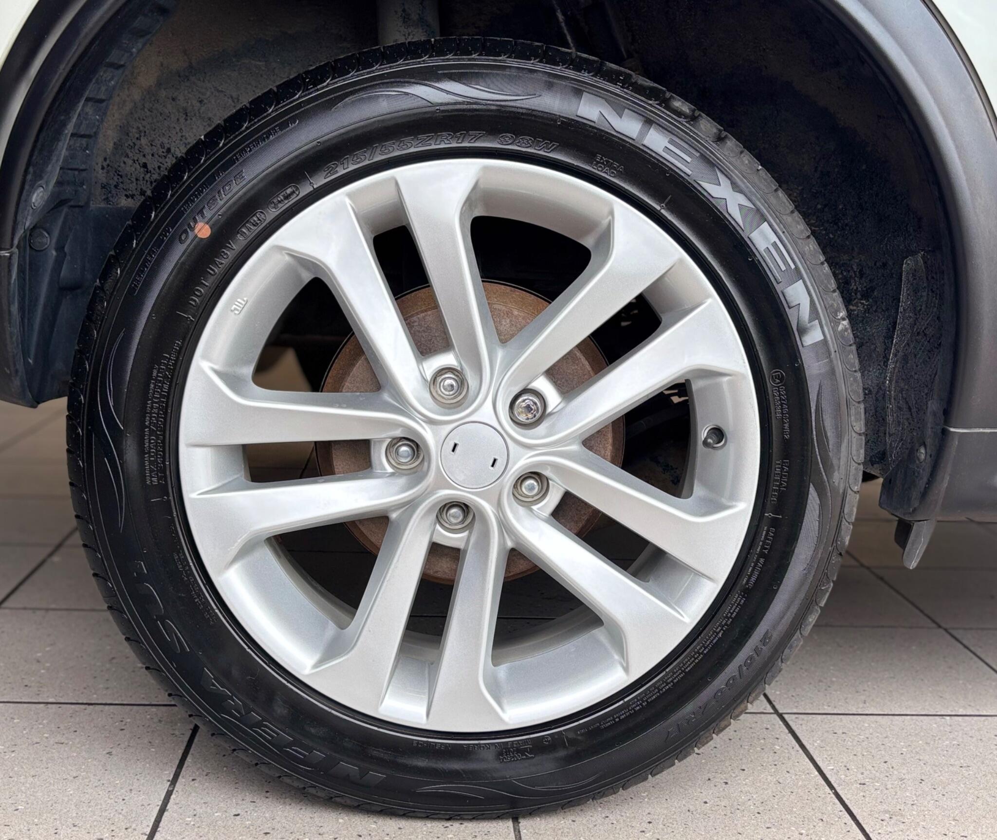 Nissan Juke view 15