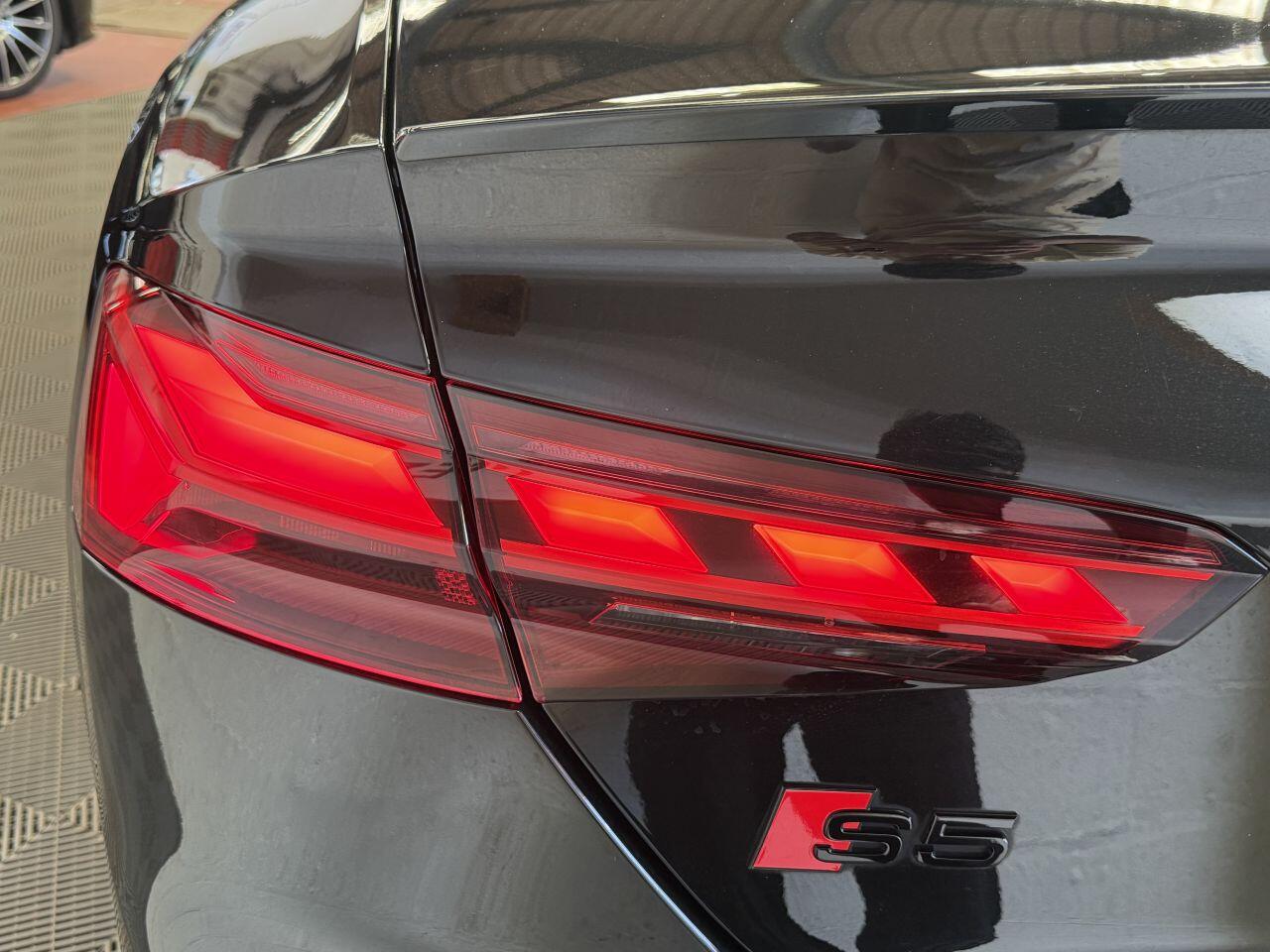 Audi S5 view 27