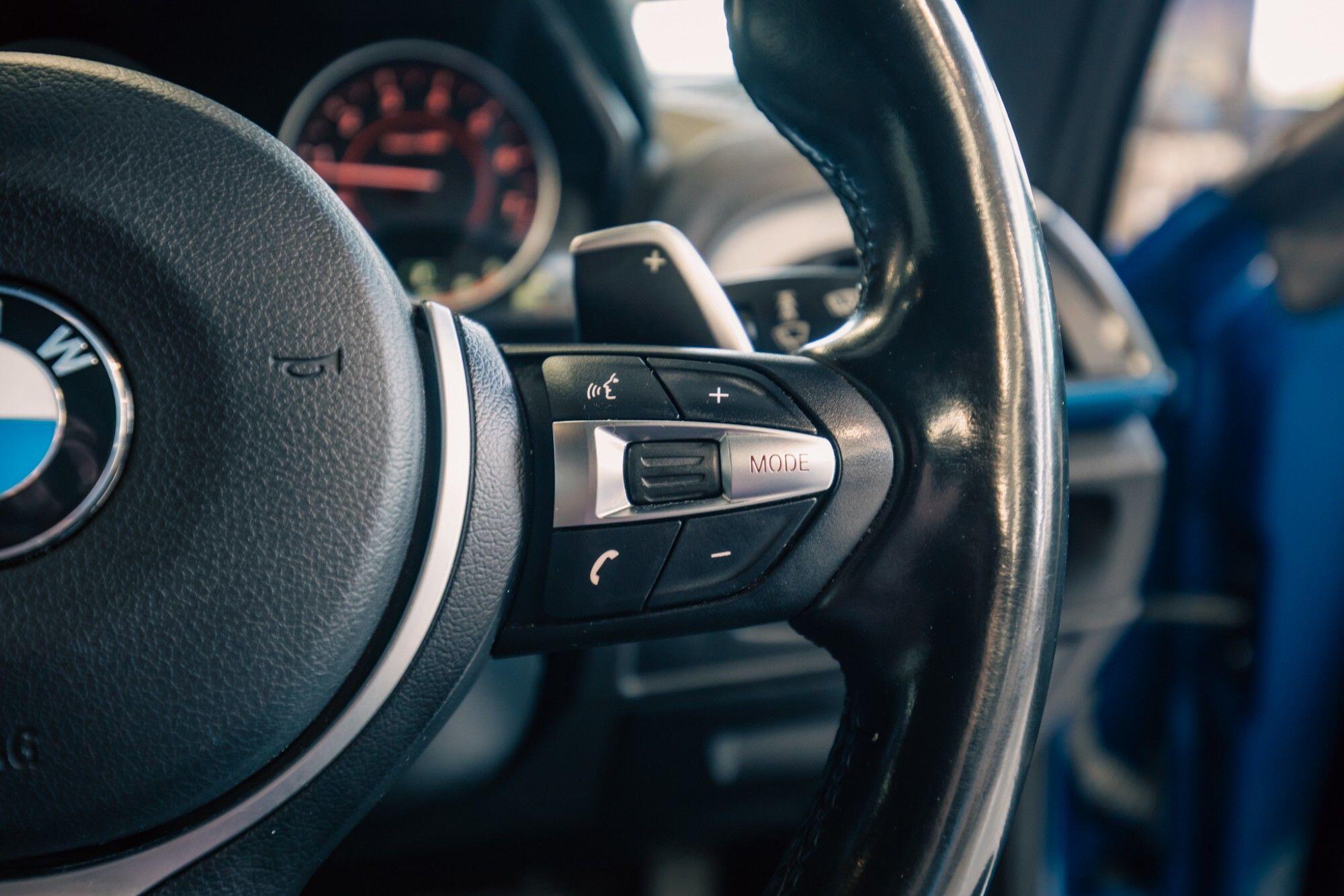 BMW 2 Series view 11