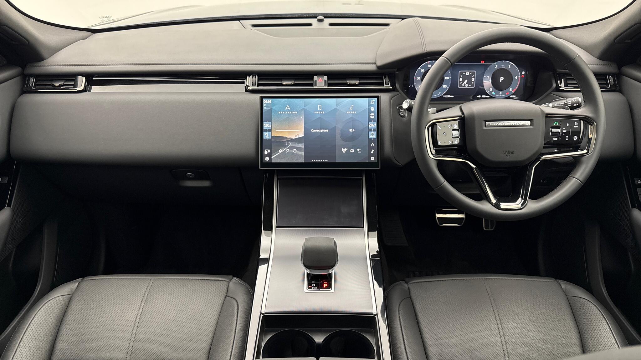 Land Rover Range Rover Velar view 9