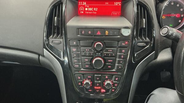 Vauxhall Astra view 13