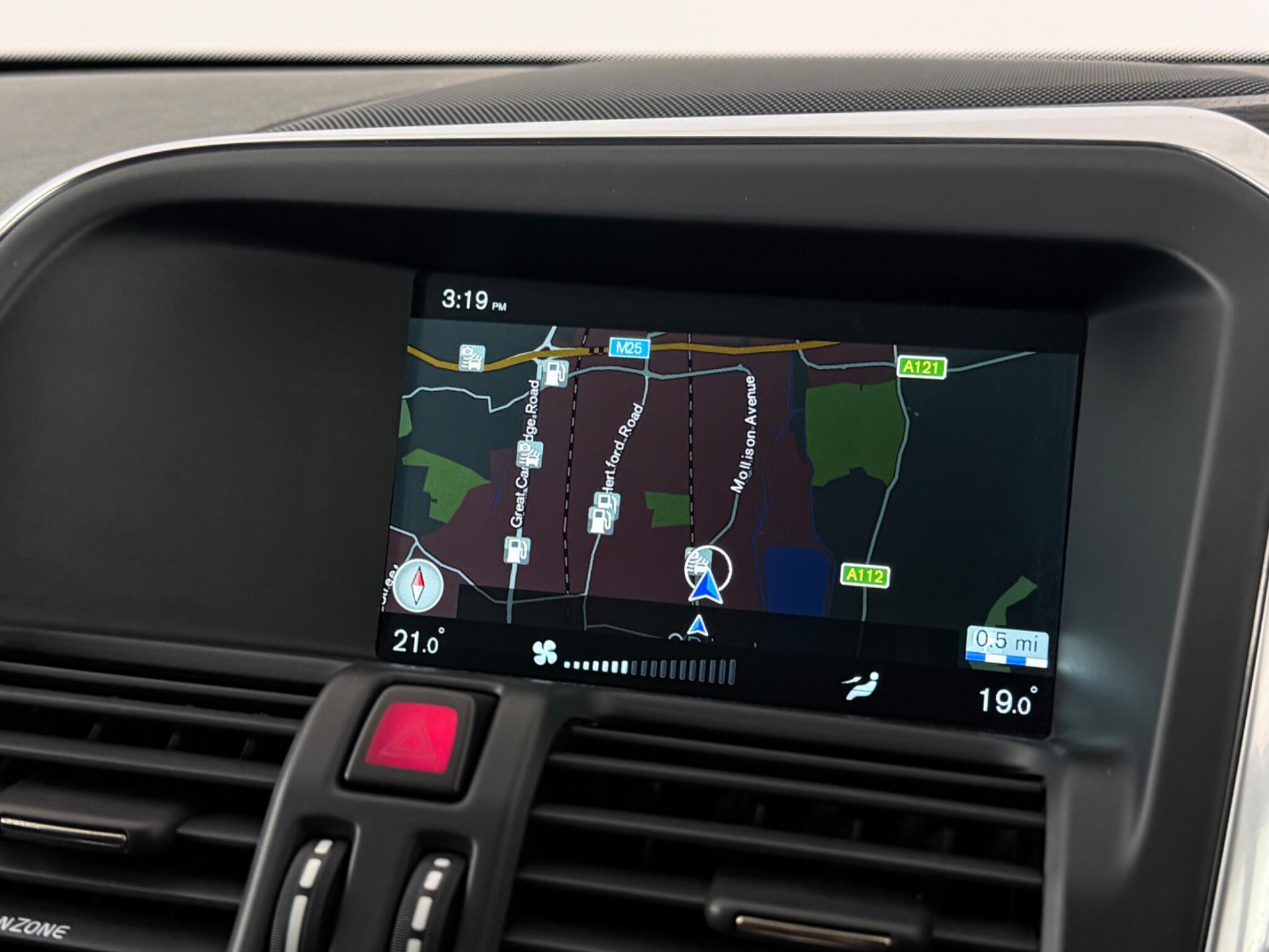 Volvo XC60 view 18