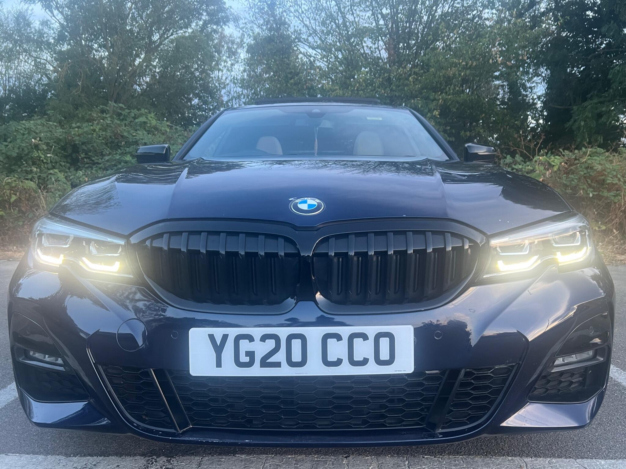 BMW 3 Series view 11