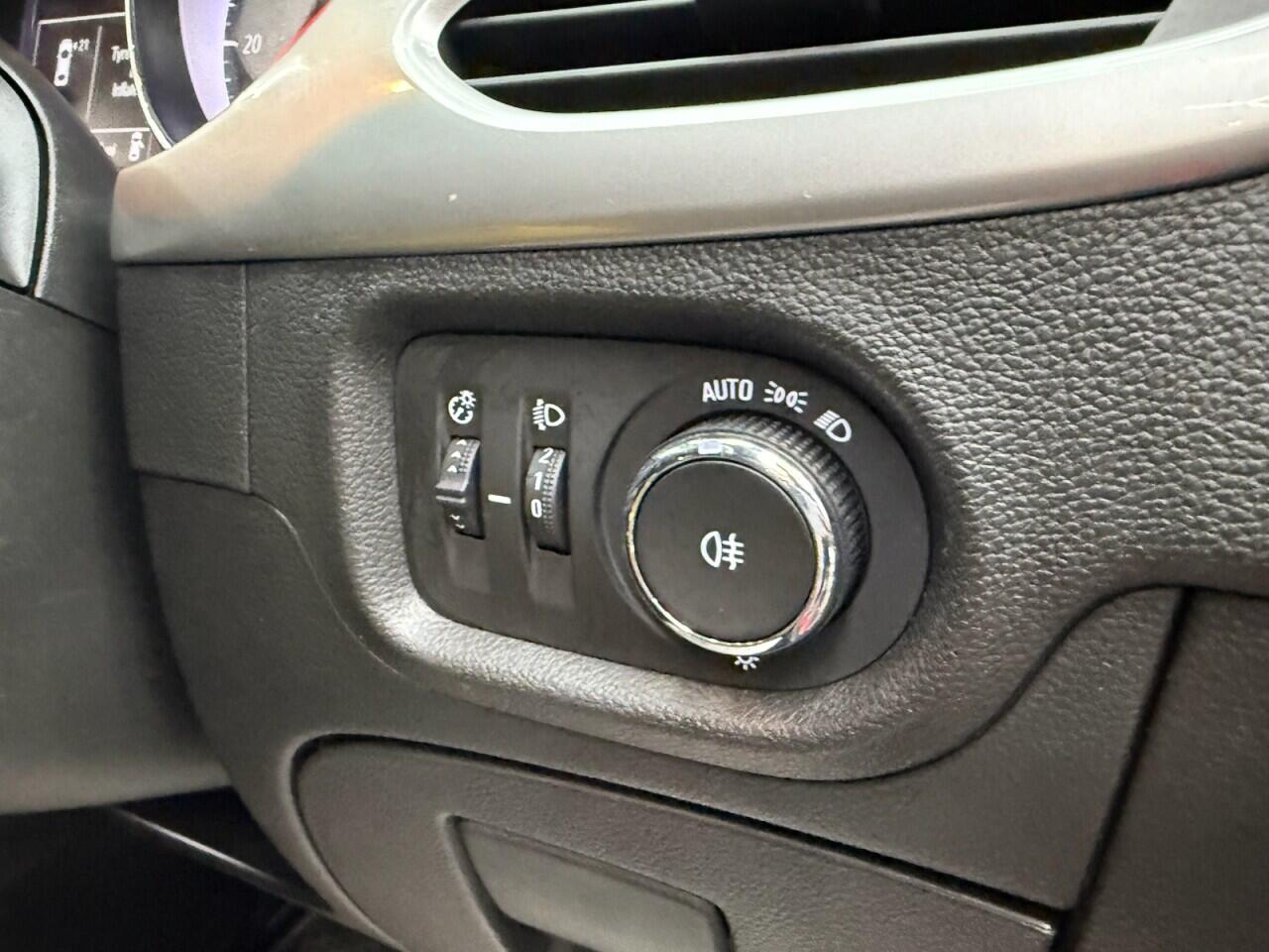 Vauxhall Astra view 10