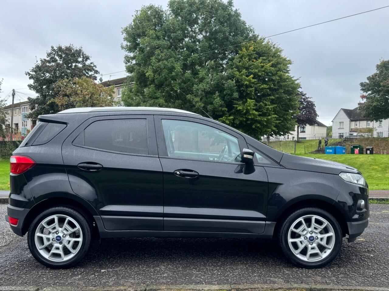 Ford Ecosport view 10