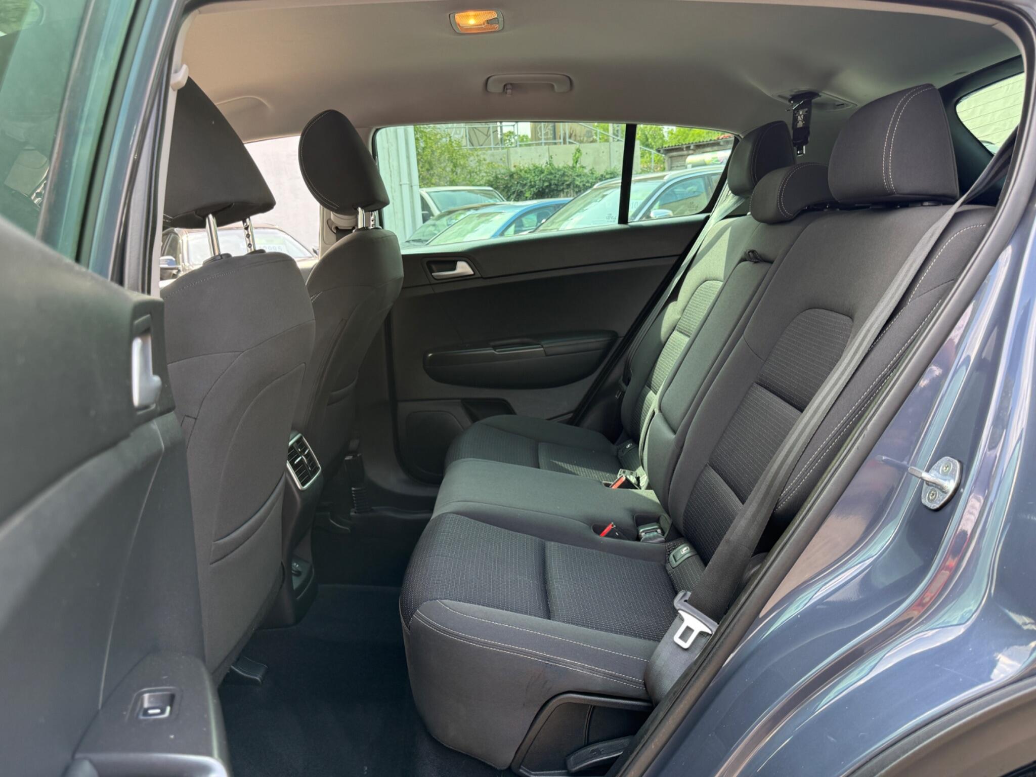 Kia Sportage - Image 48