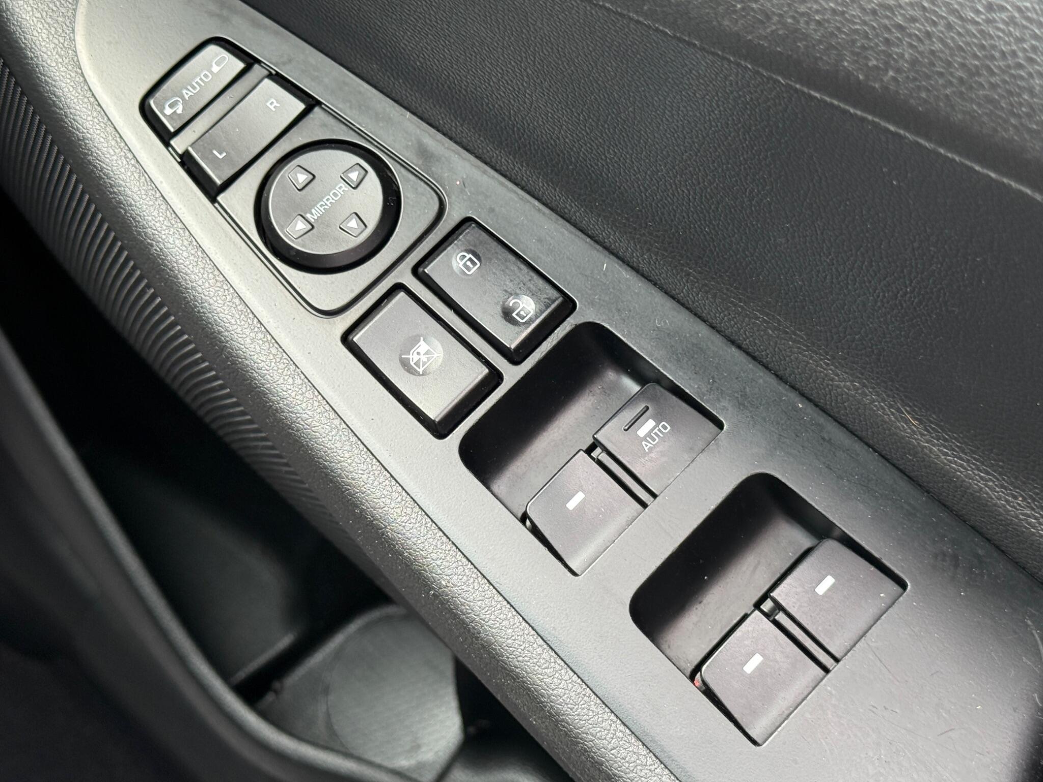 Hyundai TUCSON - Image 67