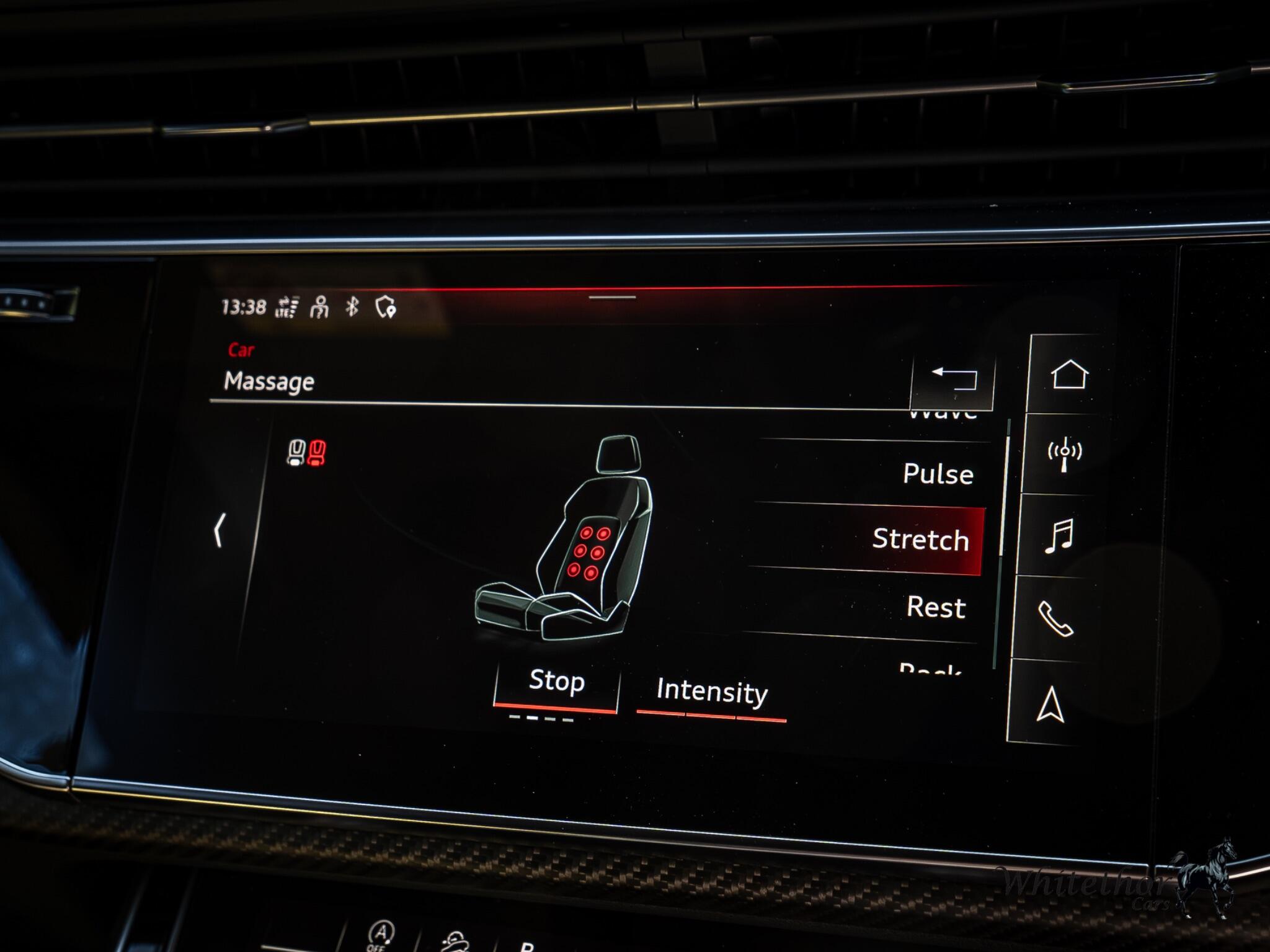 Audi RS Q8 view 47