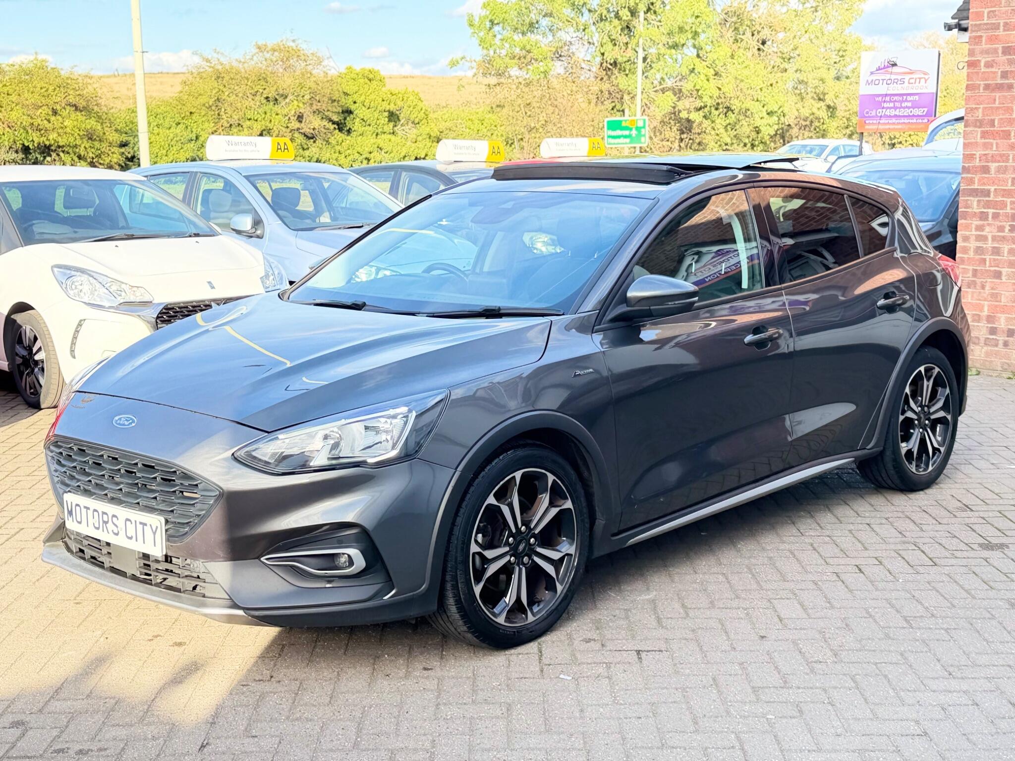 Ford Focus view 4