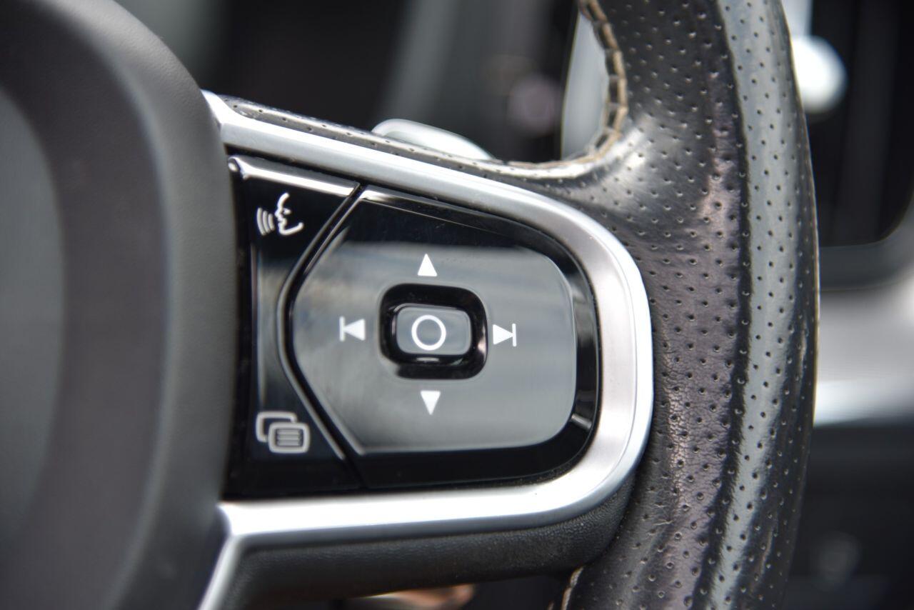 Volvo XC60 view 32