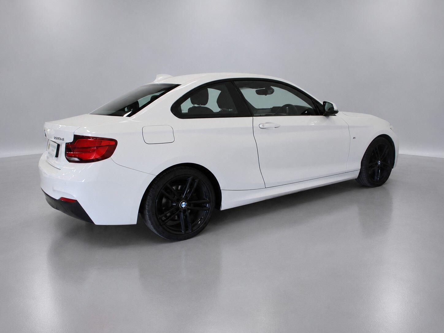 BMW 2 Series view 11