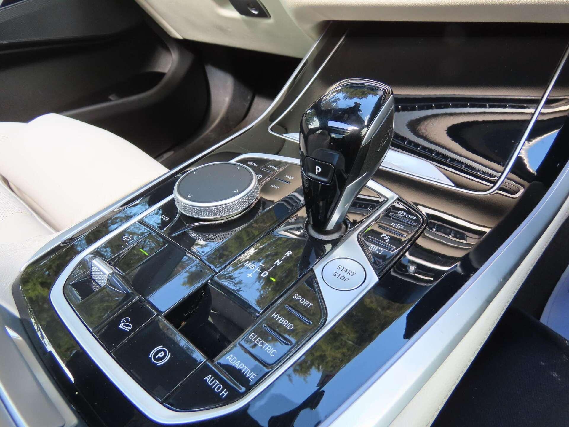 BMW X5 view 14