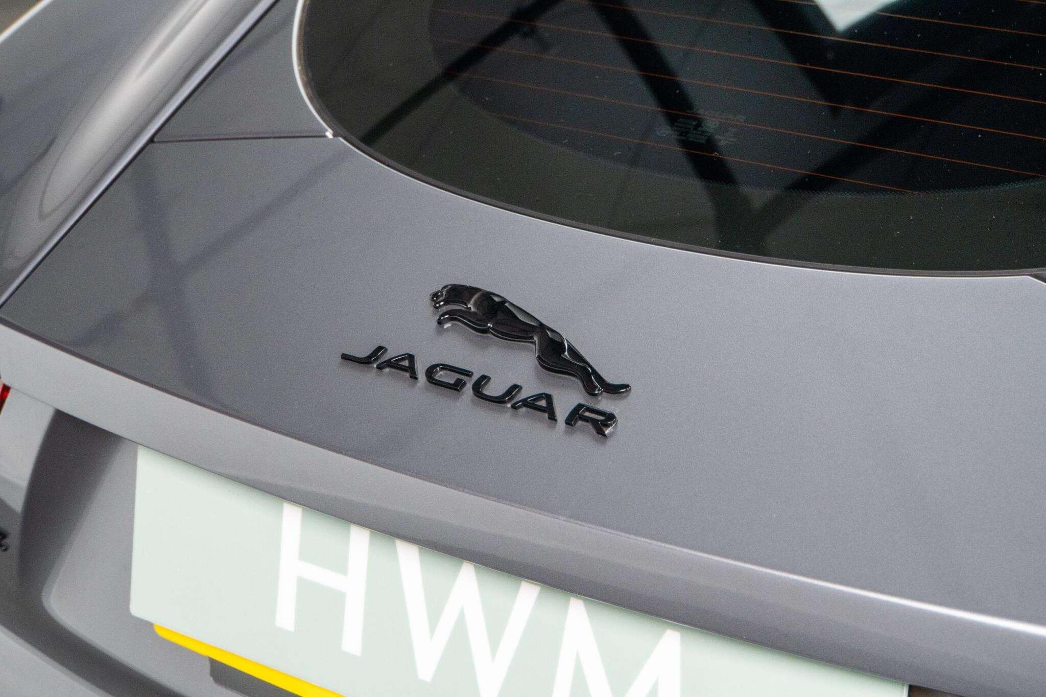 Jaguar F-Type view 8