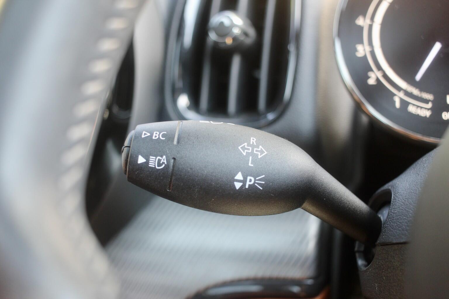 Mini Countryman view 25