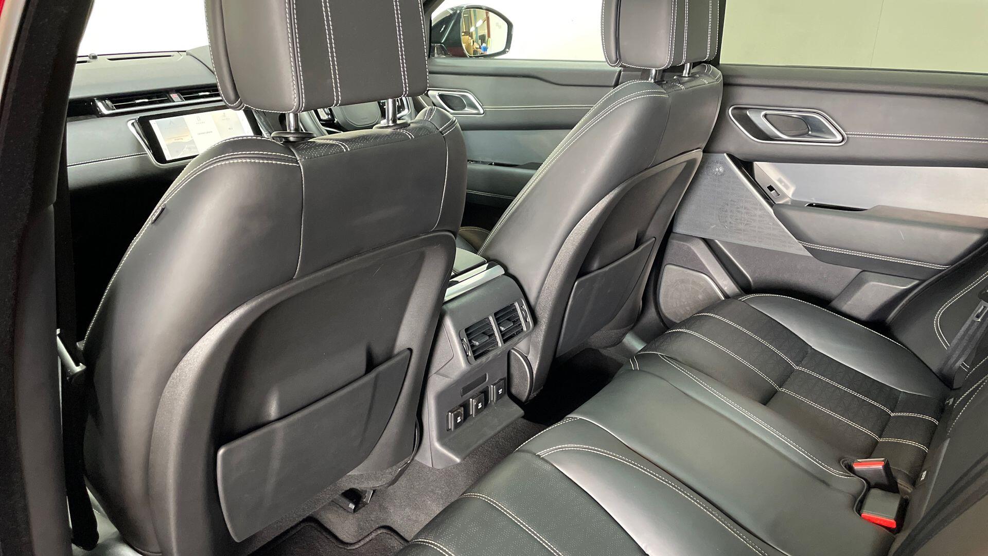 Land Rover Range Rover Velar view 28