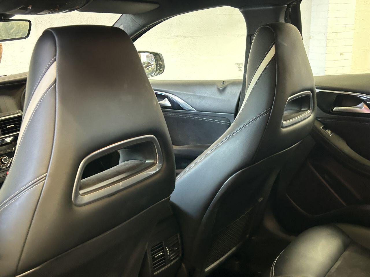 Infiniti Q30 view 48