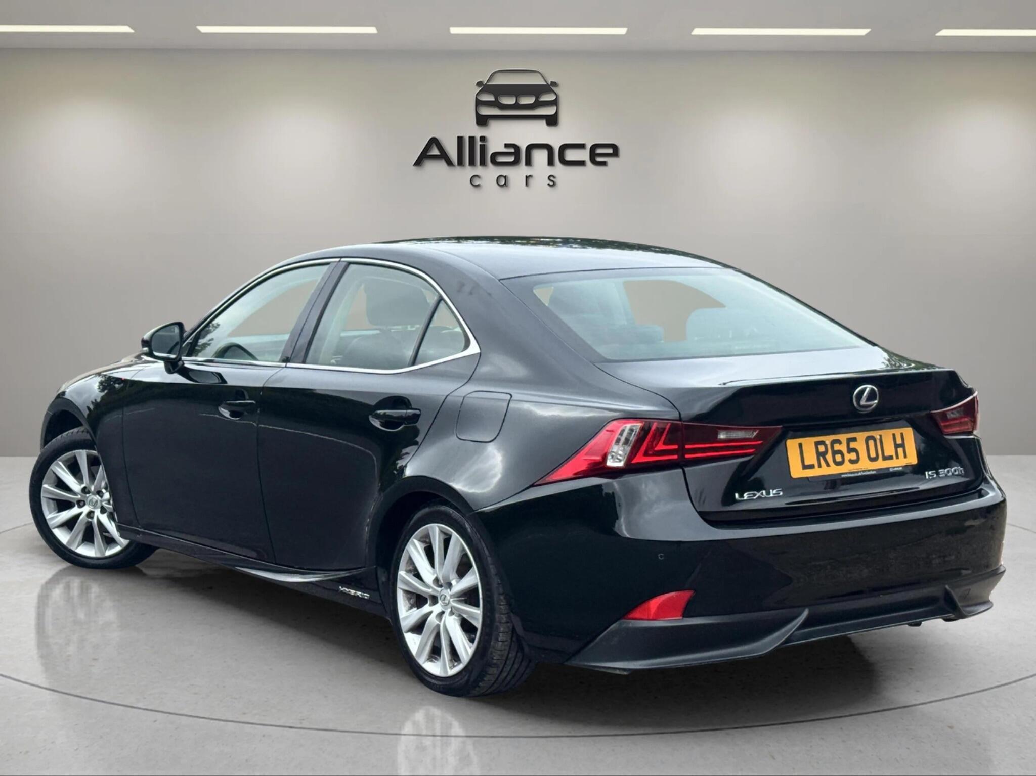 Lexus Is view 3