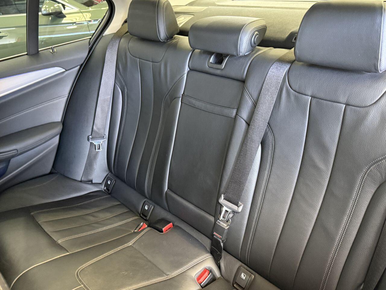 BMW 5 Series view 55