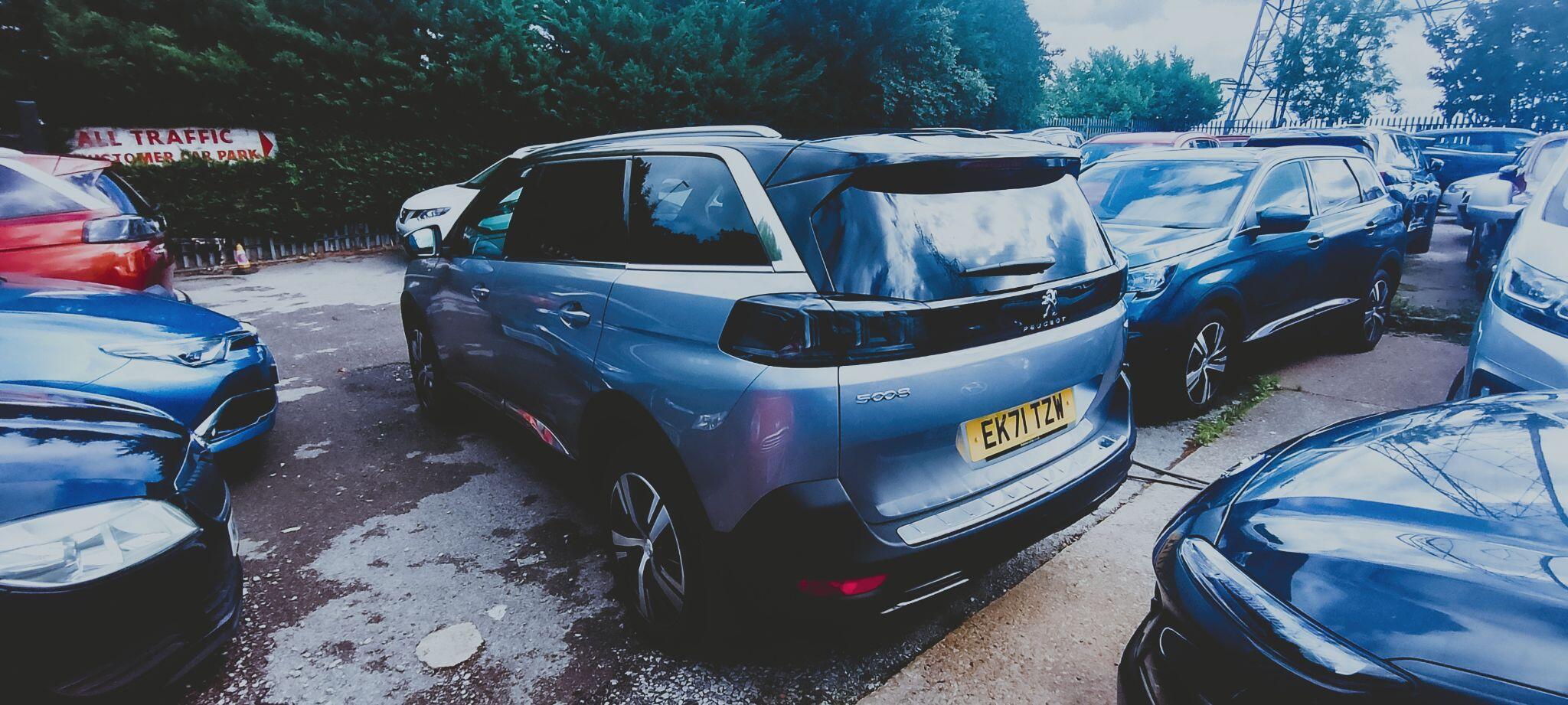 Peugeot 5008 view 20
