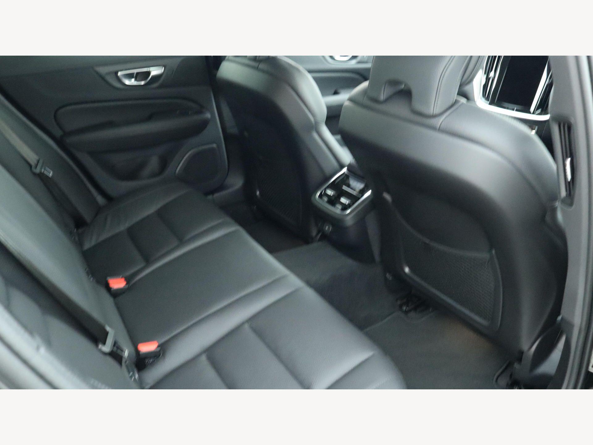 Volvo V60 view 9