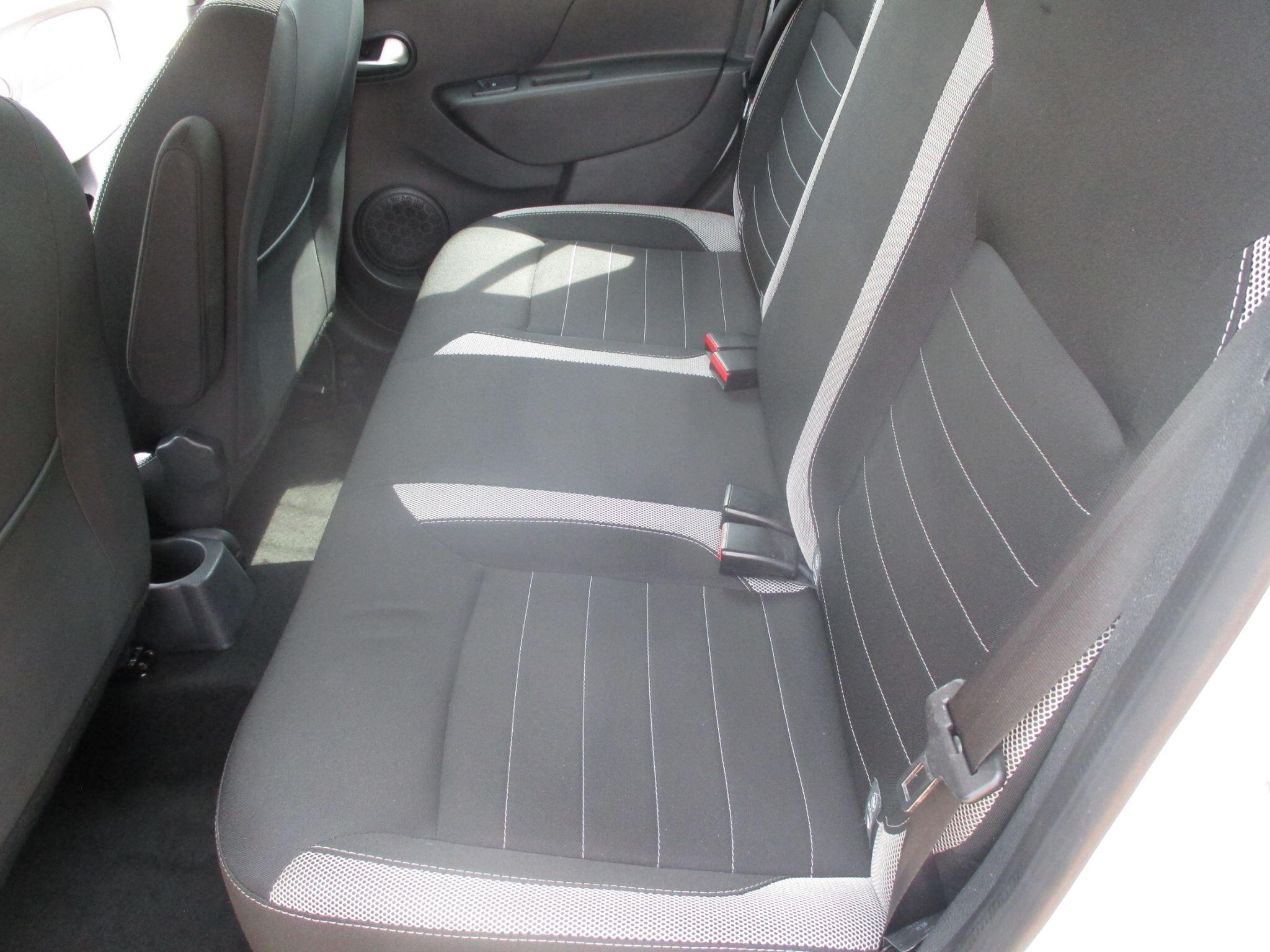 Dacia Logan MCV Stepway view 30