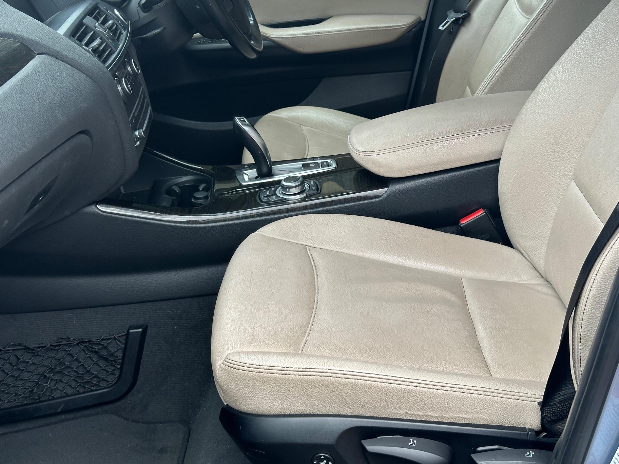BMW X3 view 9