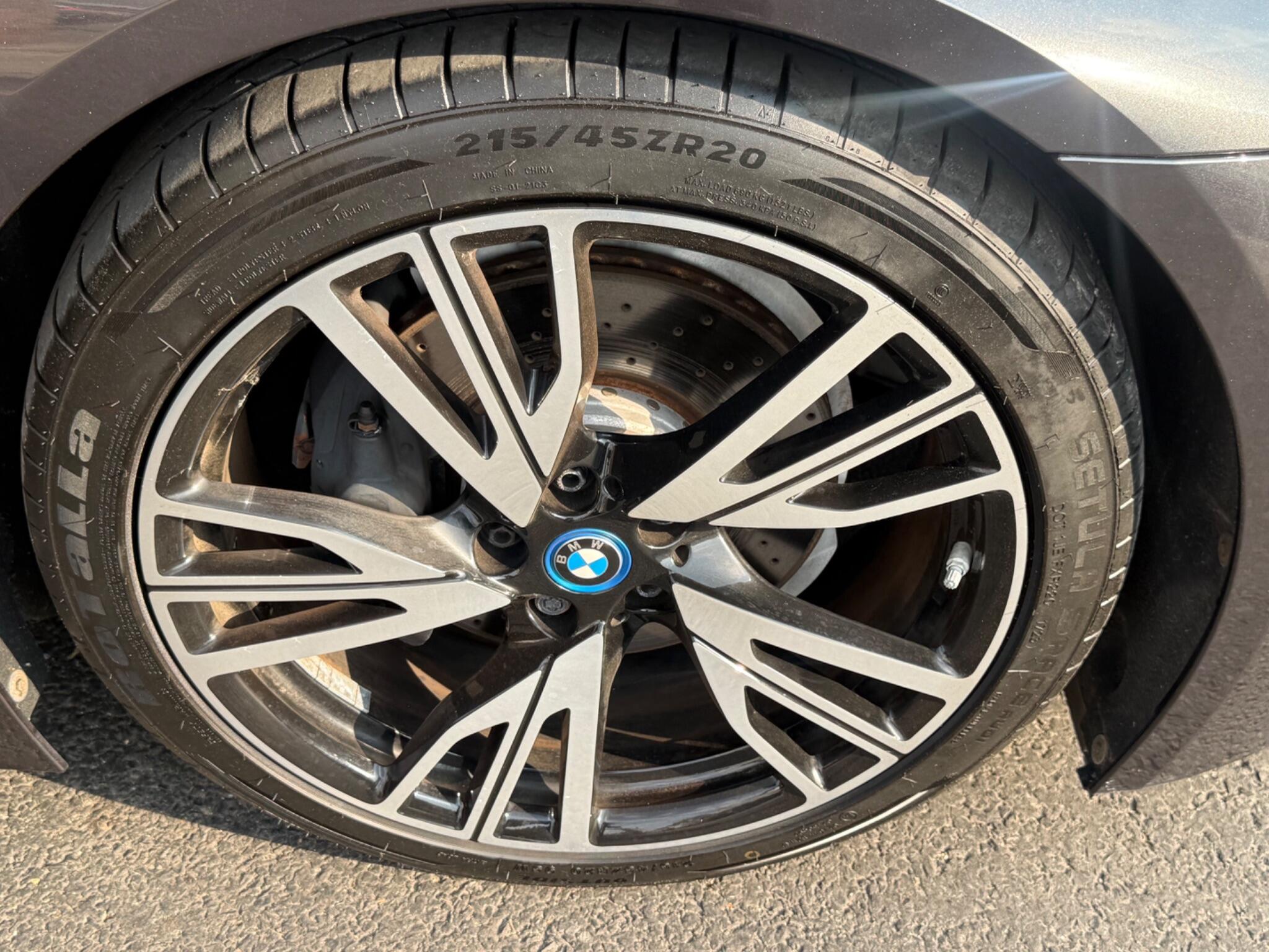 BMW I8 view 31