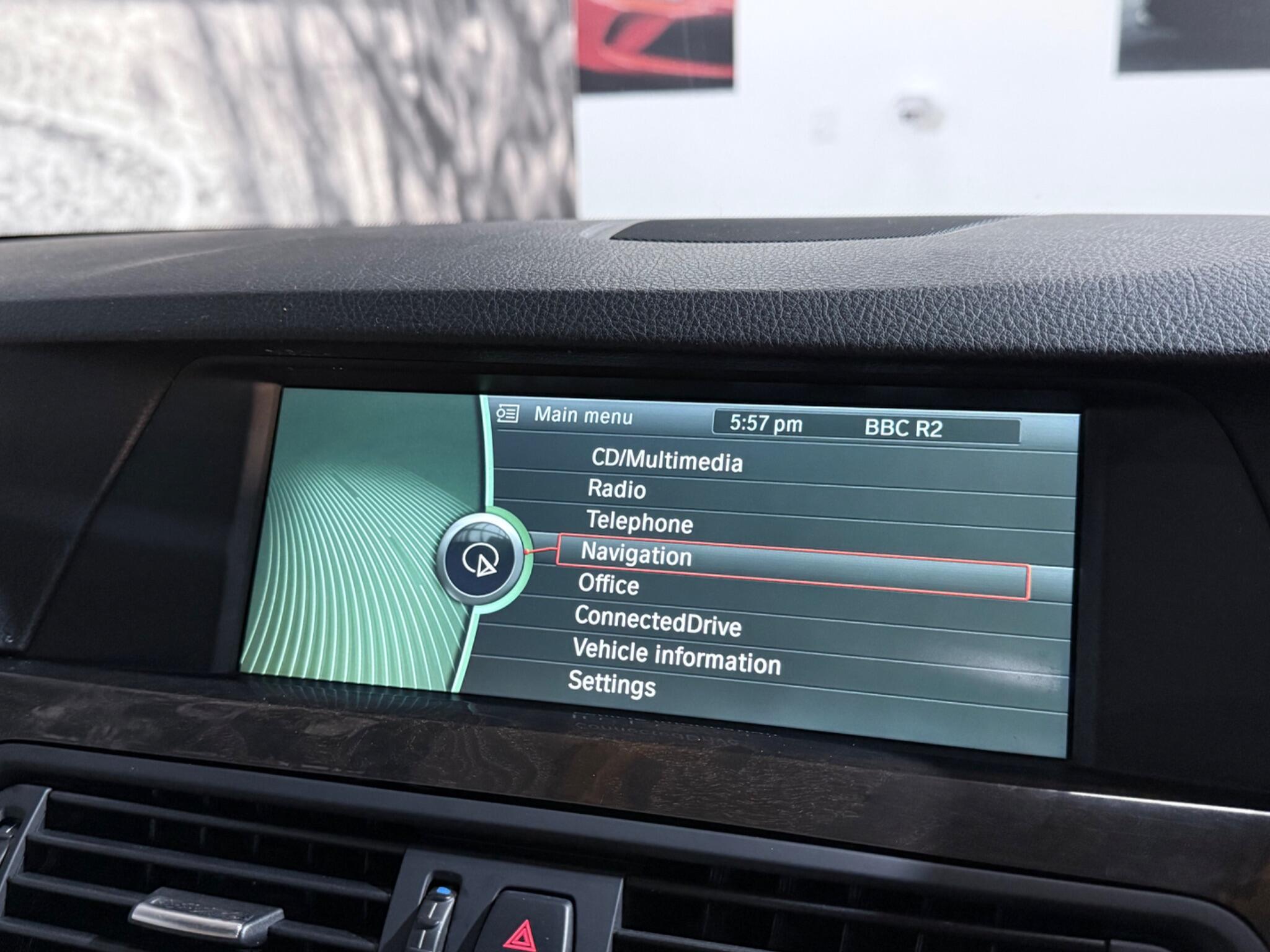 BMW 5 Series view 45