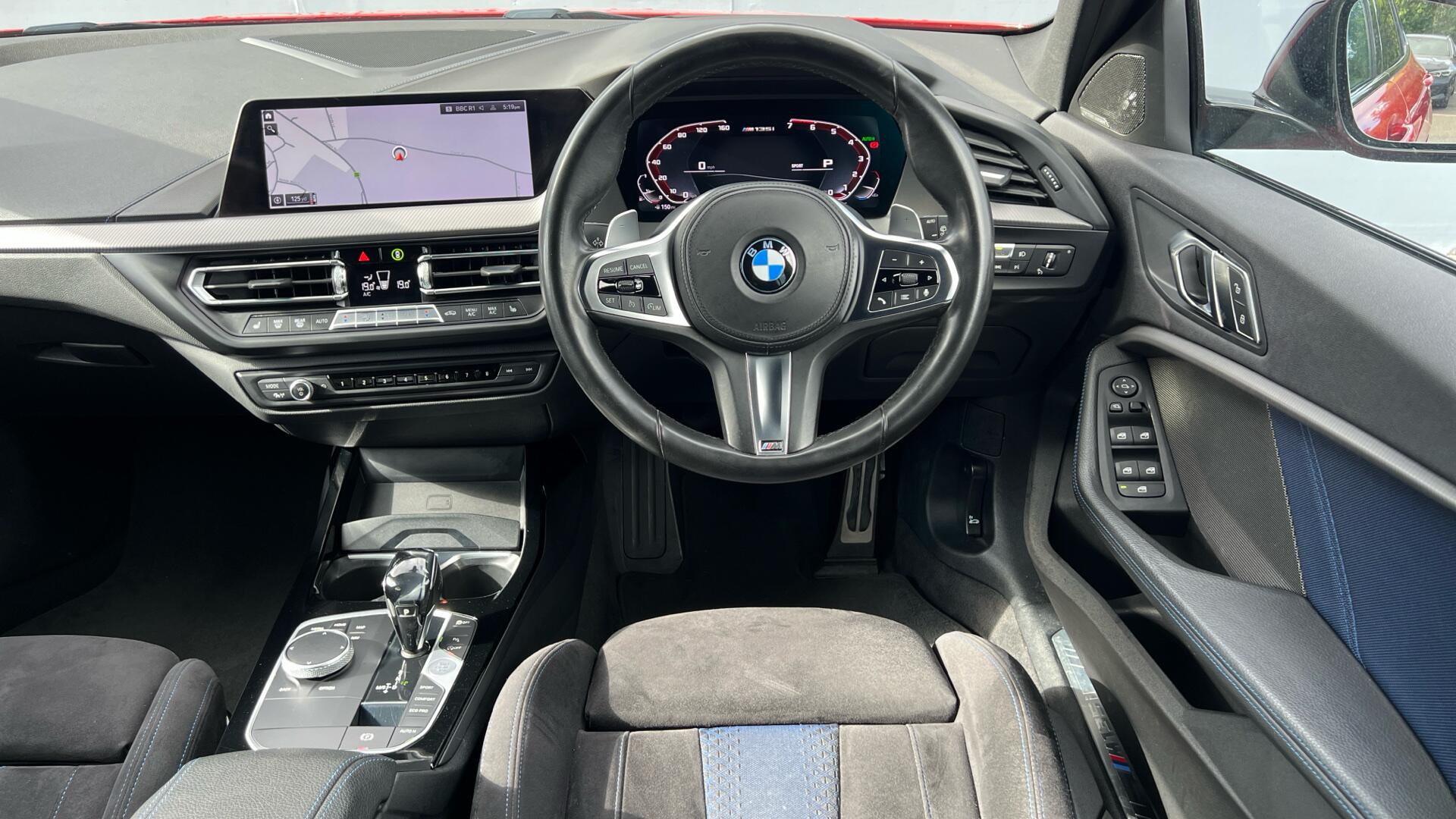 BMW 1 Series view 5