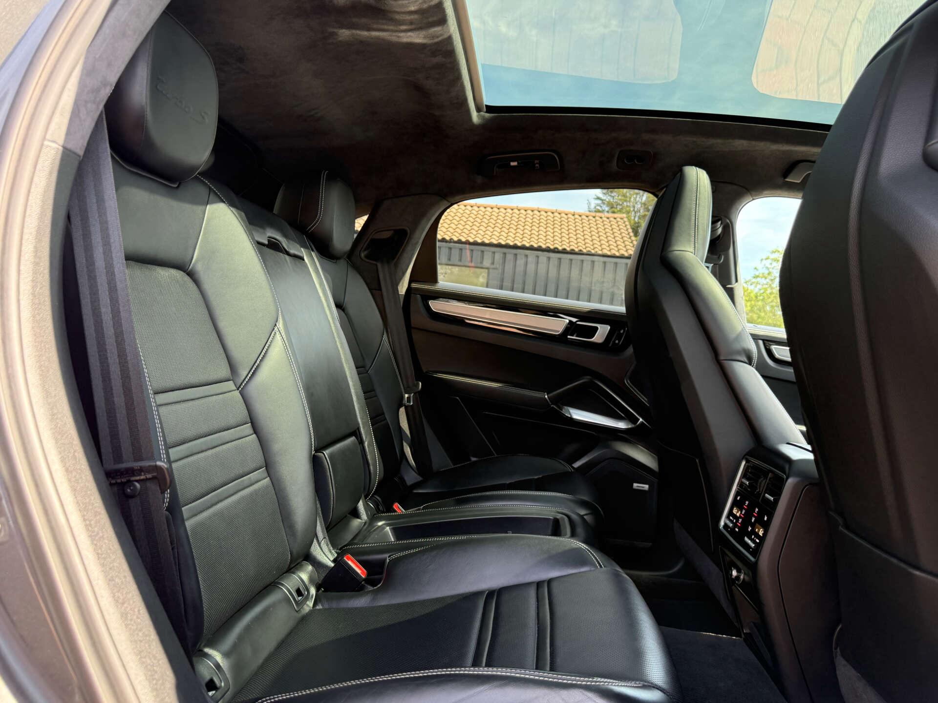 Porsche Cayenne view 68
