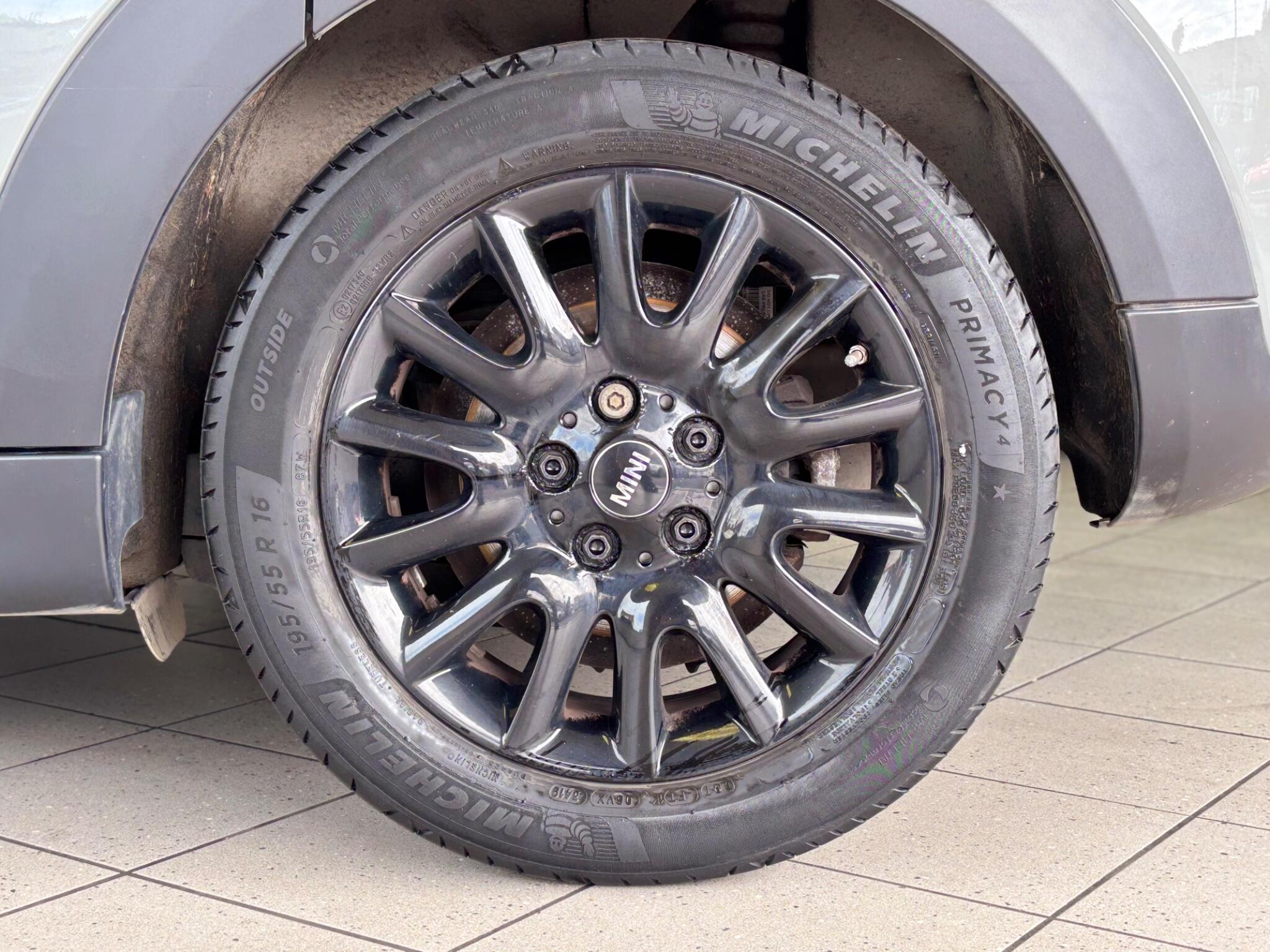 Mini Hatch view 17