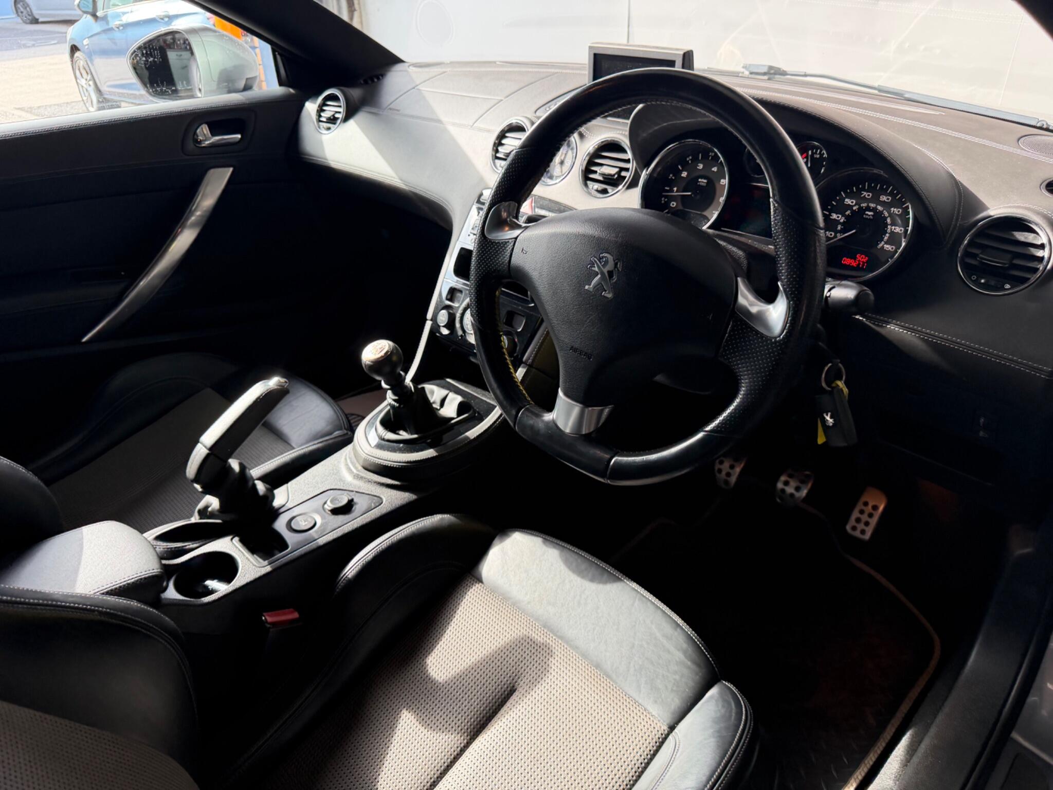 Peugeot RCZ view 18