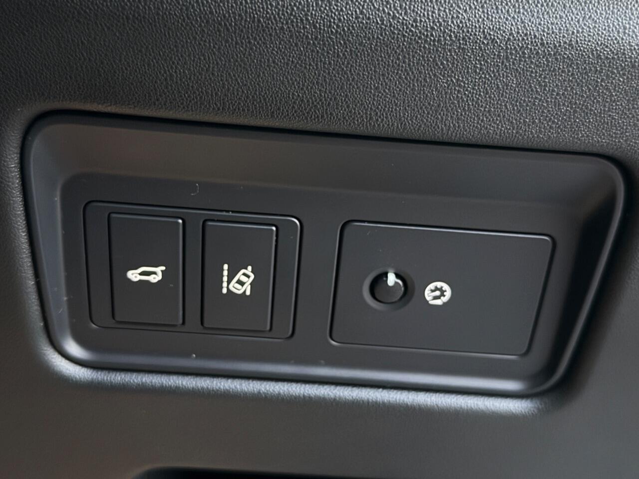 Land Rover Discovery view 37