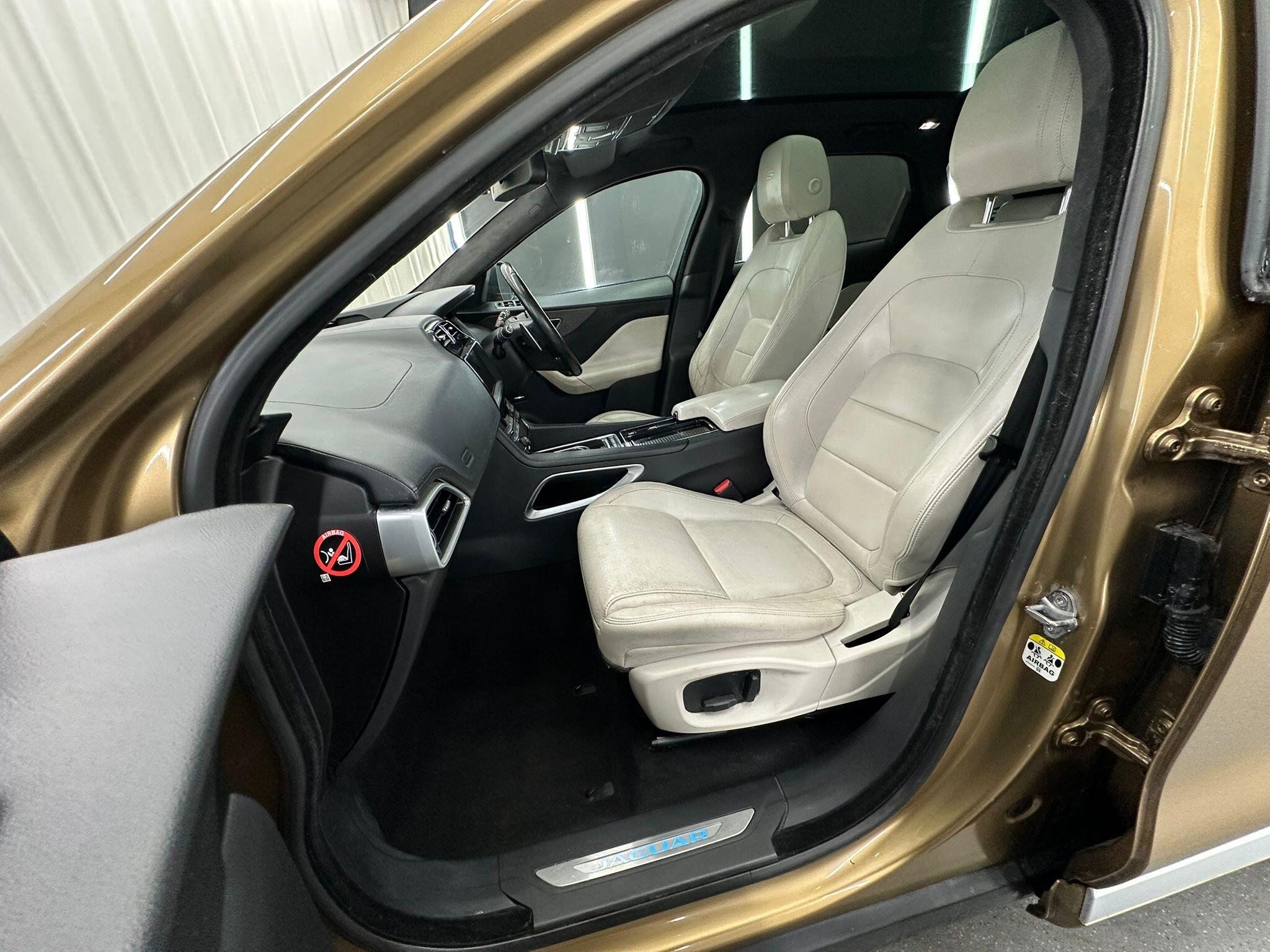 Jaguar F-Pace view 31