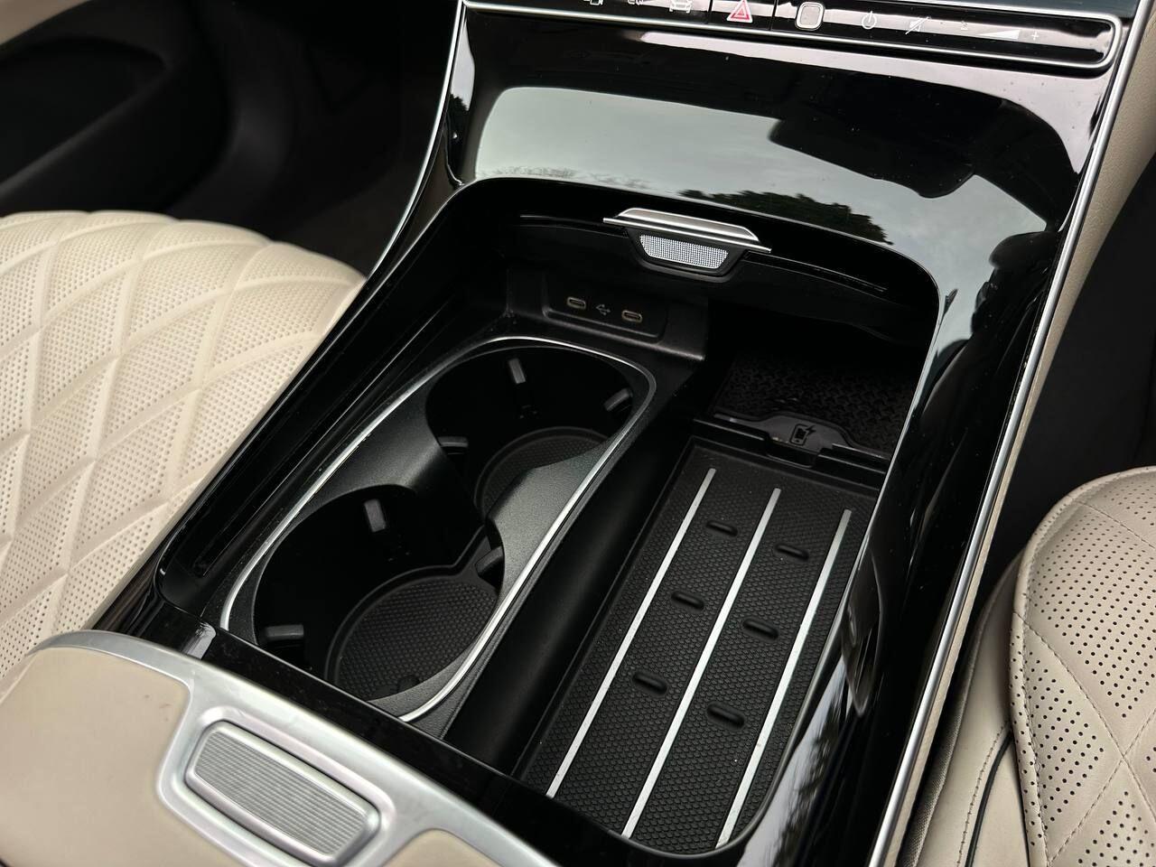 Mercedes-Benz S-Class view 43