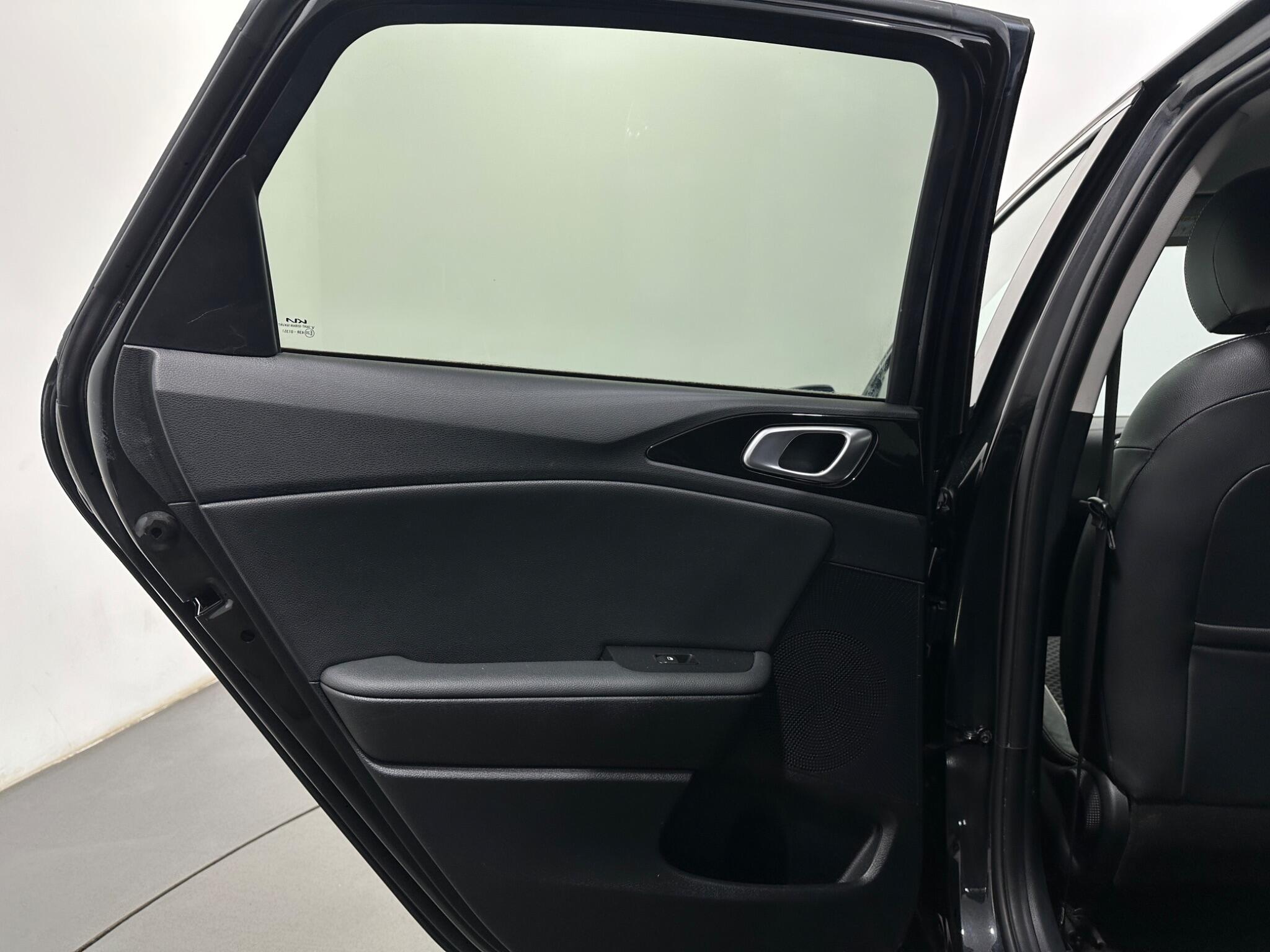 Kia Ceed view 36