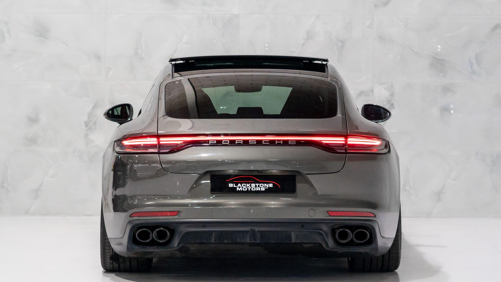 Porsche Panamera view 7