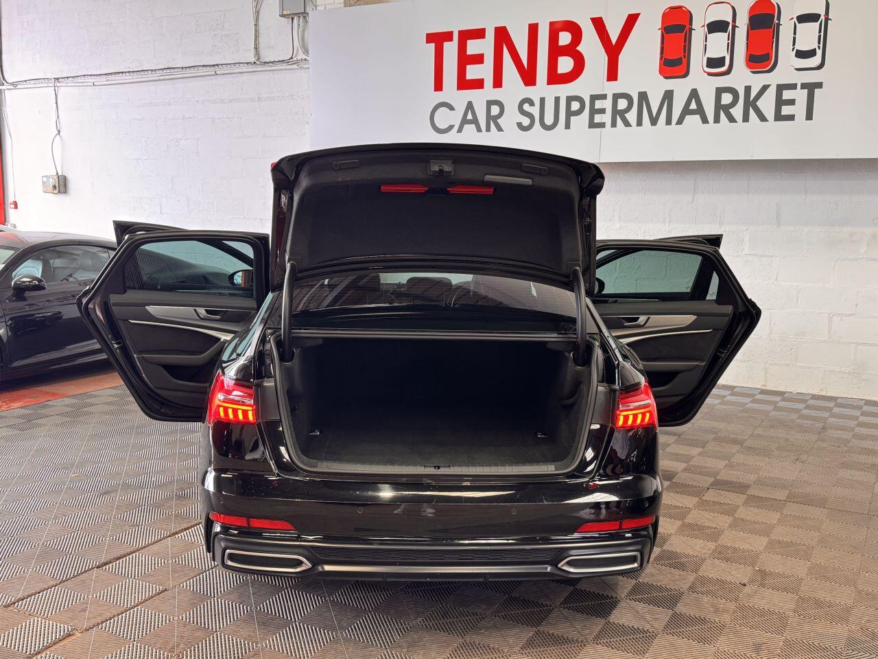 Audi A6 view 15