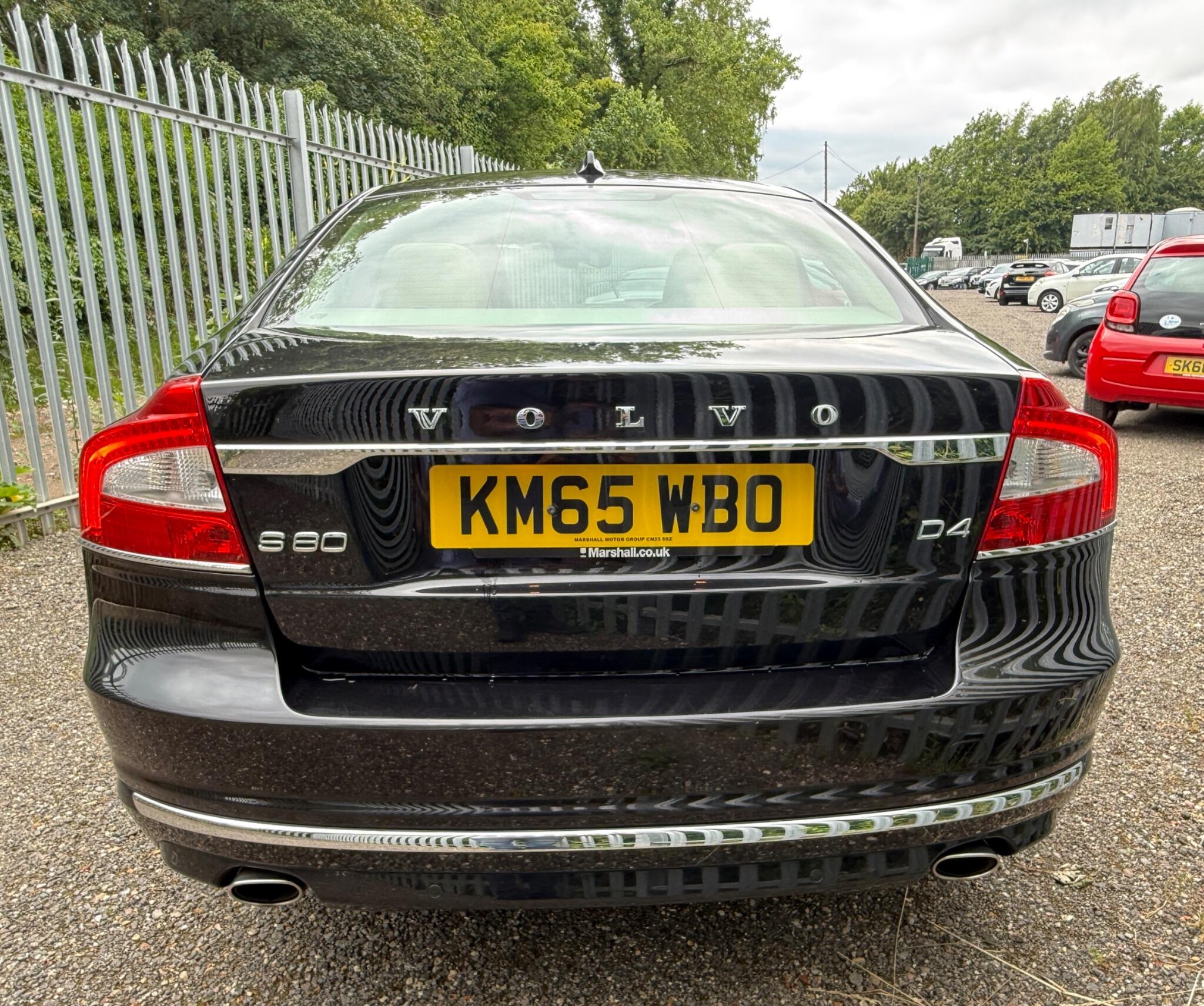 2015 Volvo S80 image 12