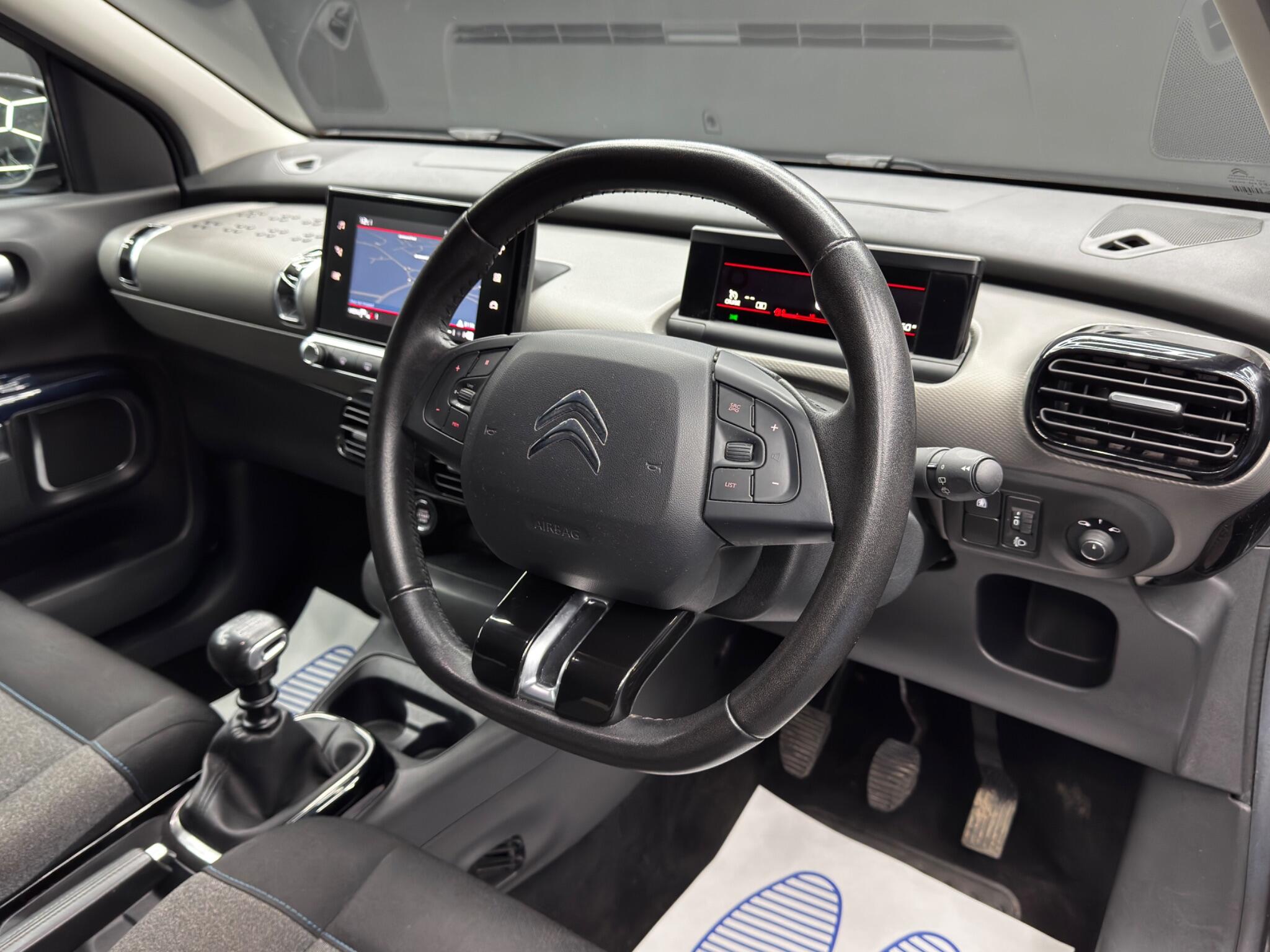 Citroen C4 Cactus view 9
