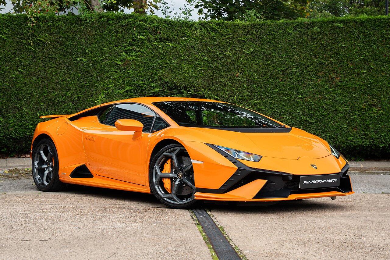 Lamborghini Huracan view 2