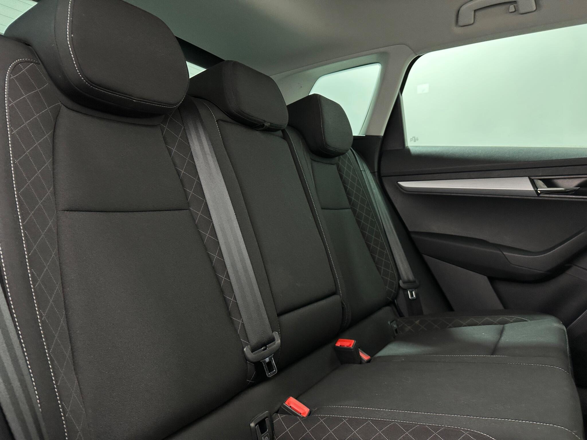 Skoda Karoq view 41