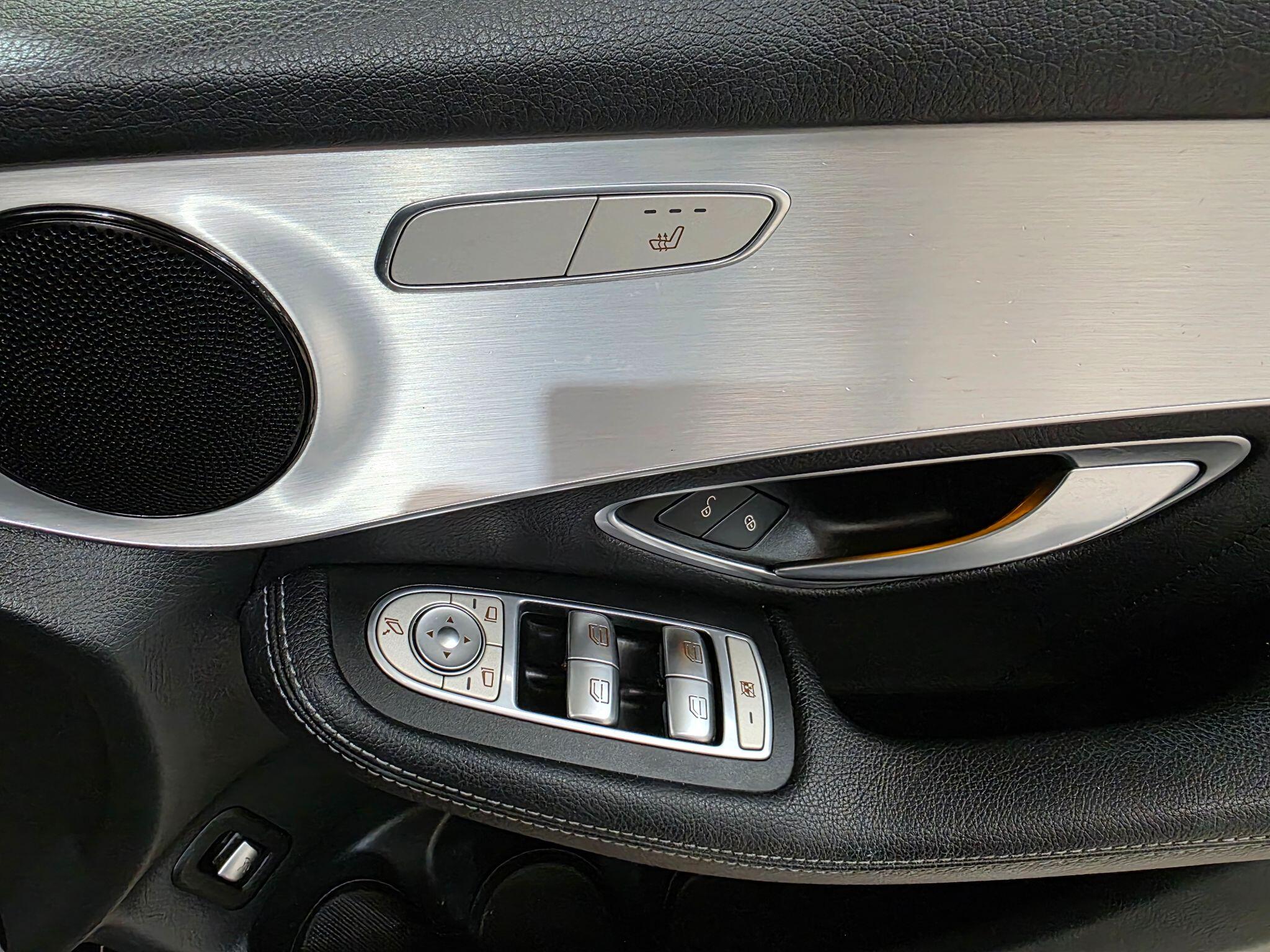 Mercedes-Benz GLC view 13