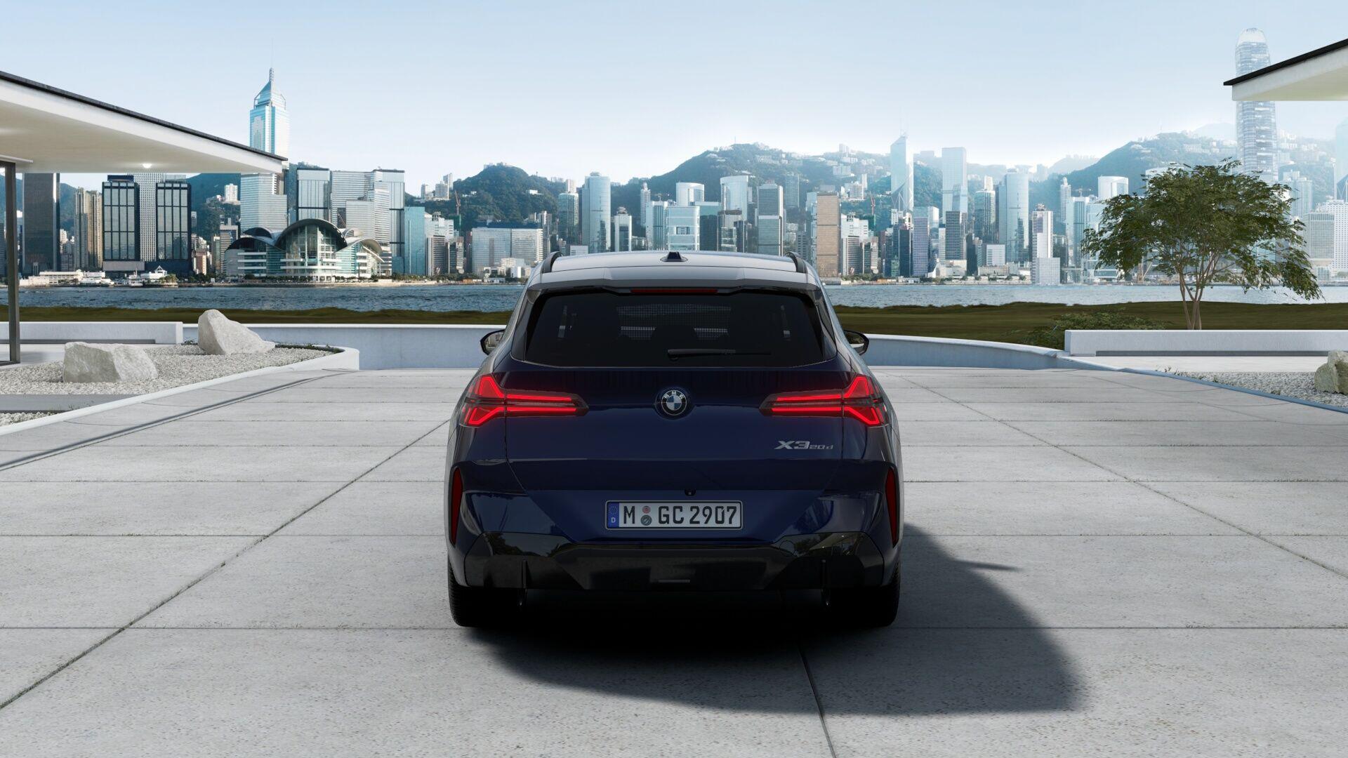 BMW X3 view 5