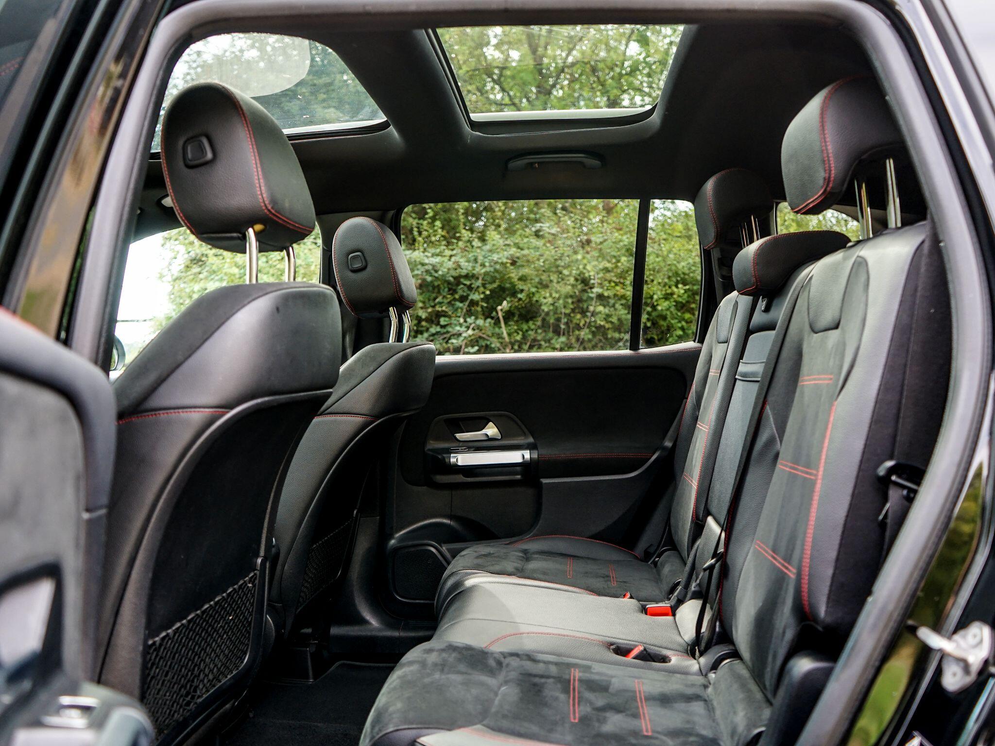 Mercedes-Benz GLB view 13