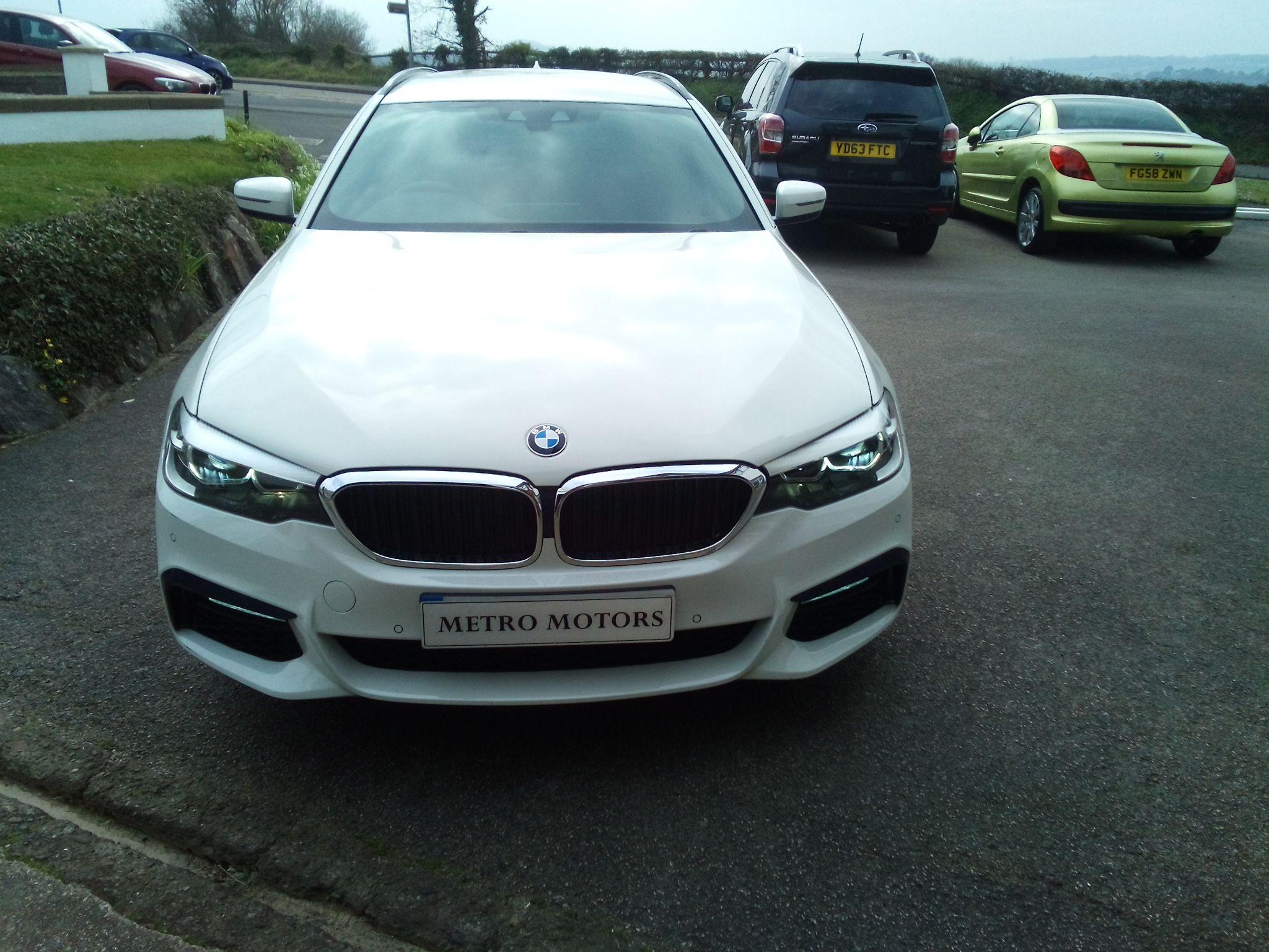 2018 BMW 5 Series 2.0 520d M Sport Touring Auto Euro 6 (s/s) 5dr • 66,553 miles image 1