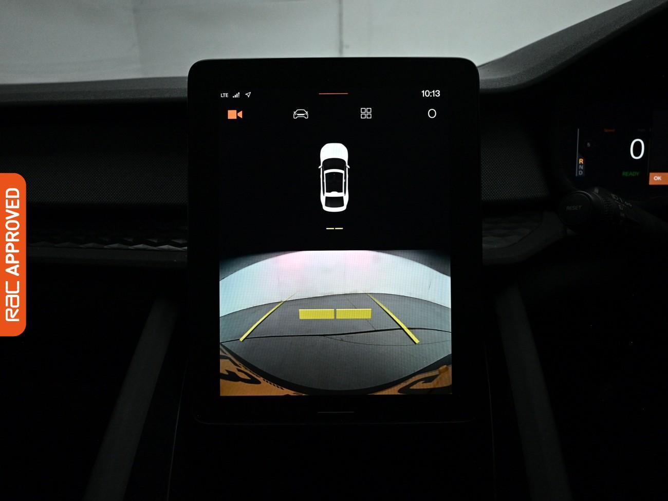 Polestar 2 view 3