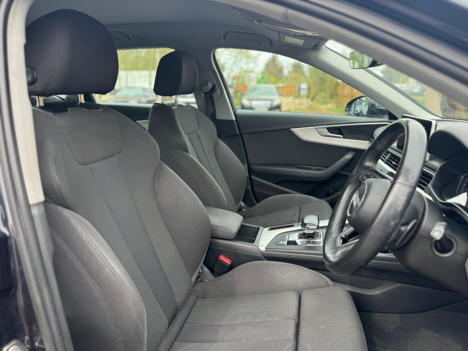 Audi A4 view 20