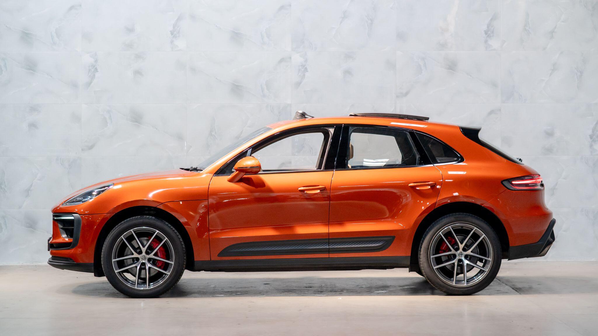 Porsche Macan view 10