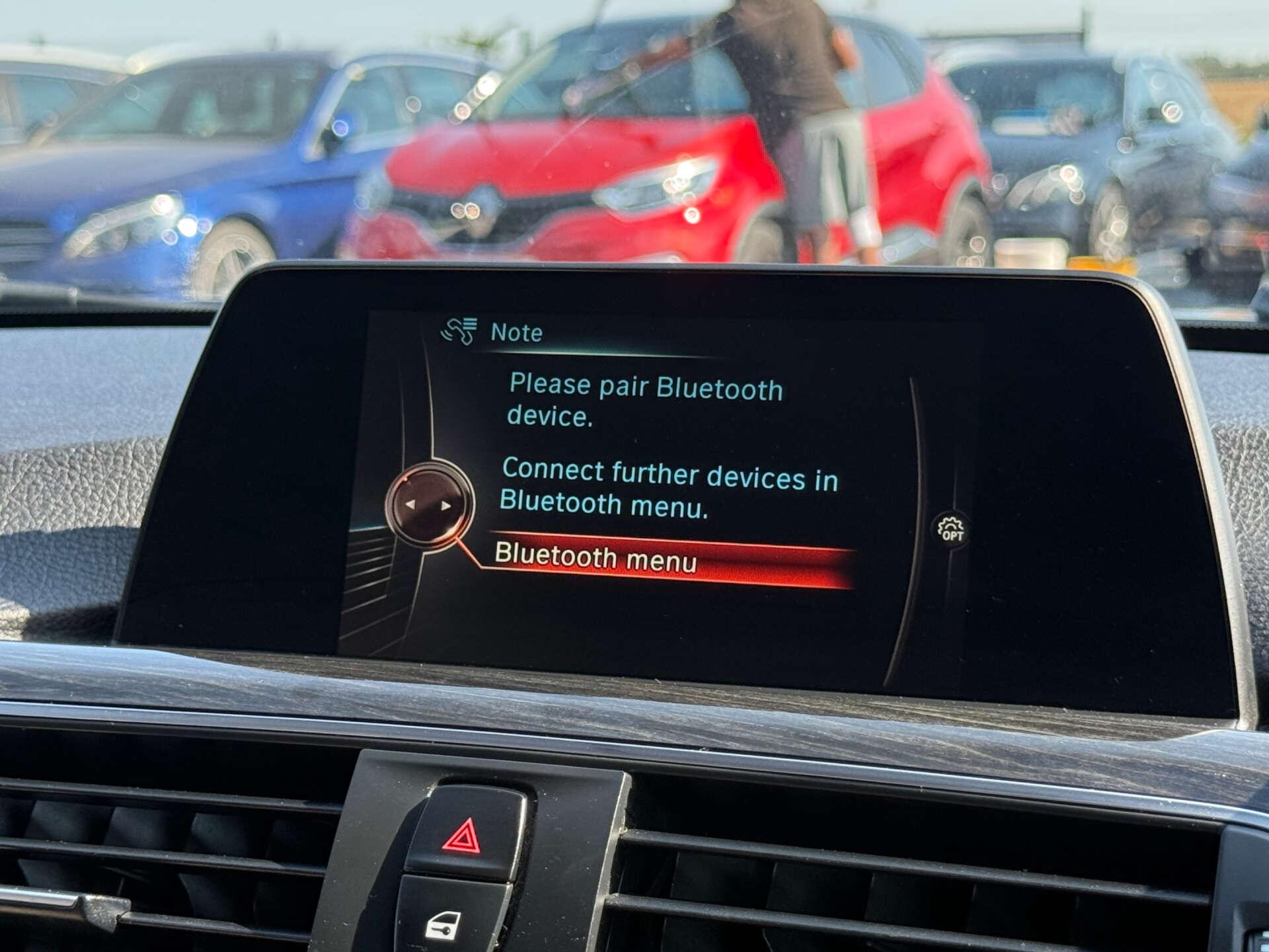 BMW 3 Series view 54